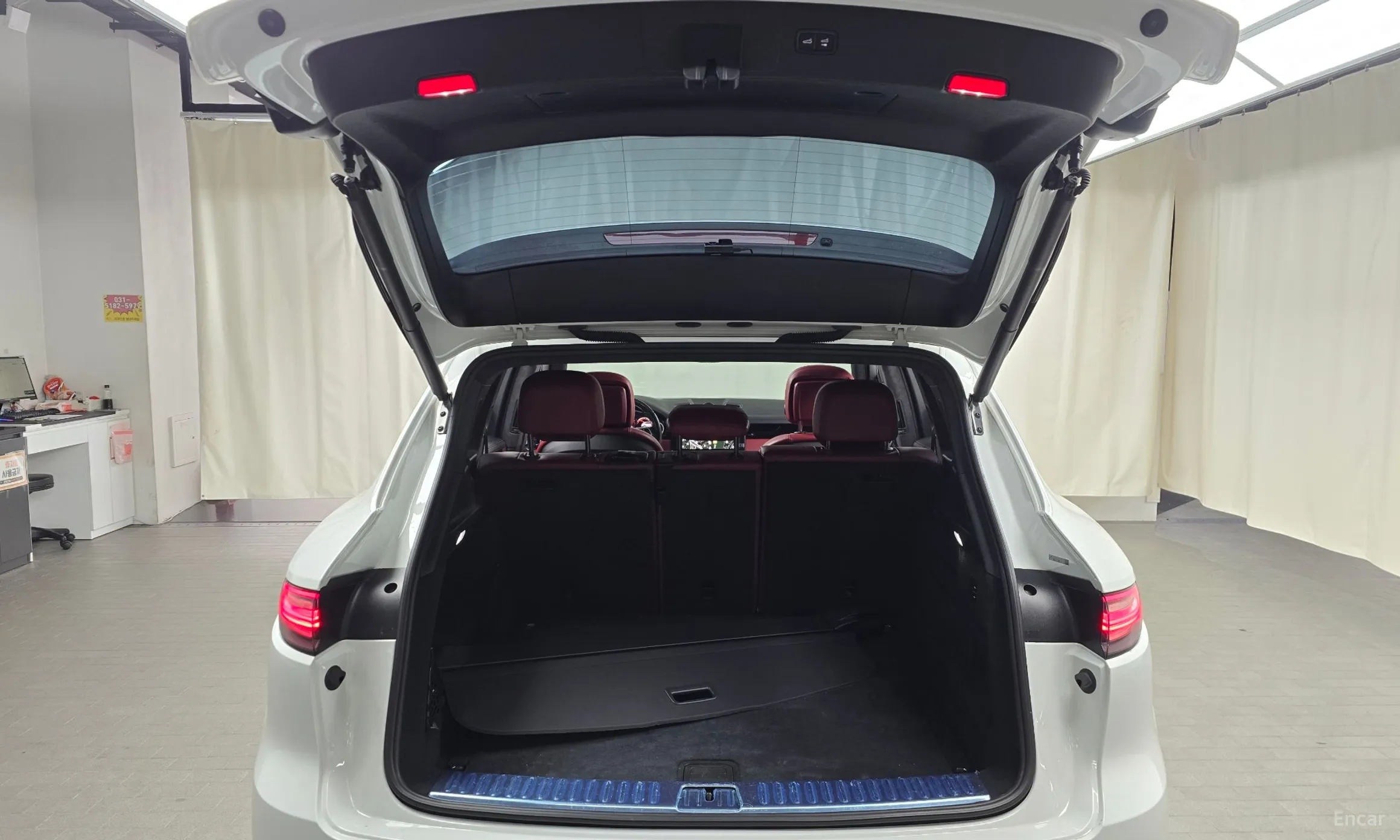 Porsche Cayenne (PO536) превью 20