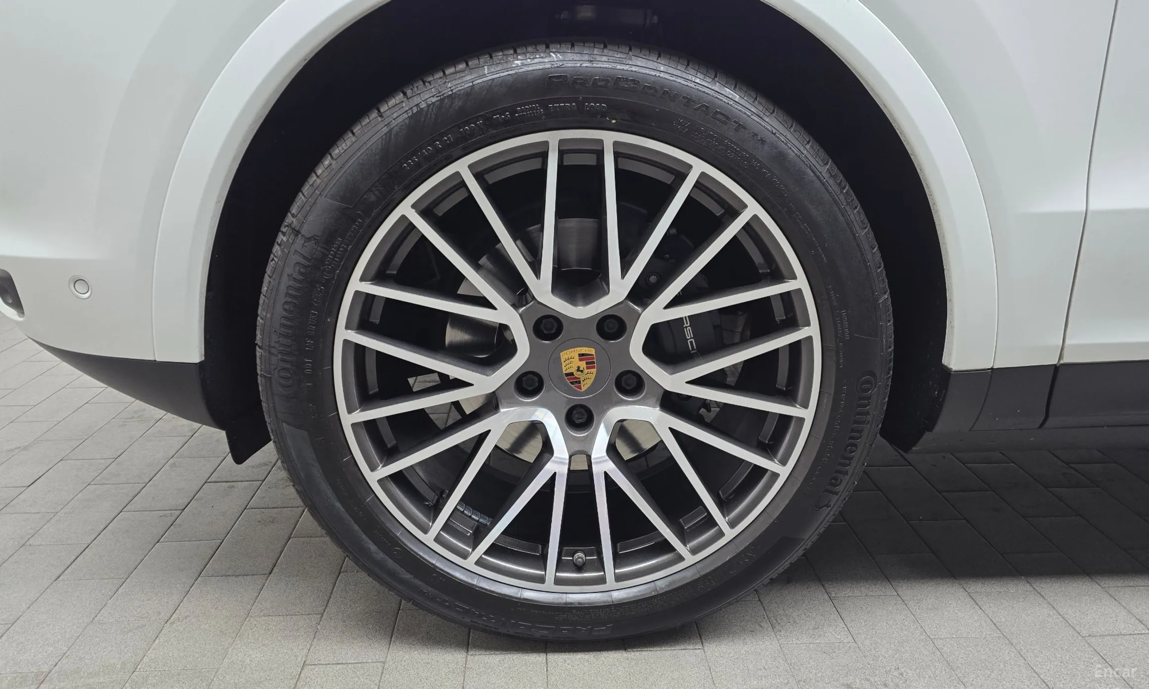Porsche Cayenne (PO536) превью 5