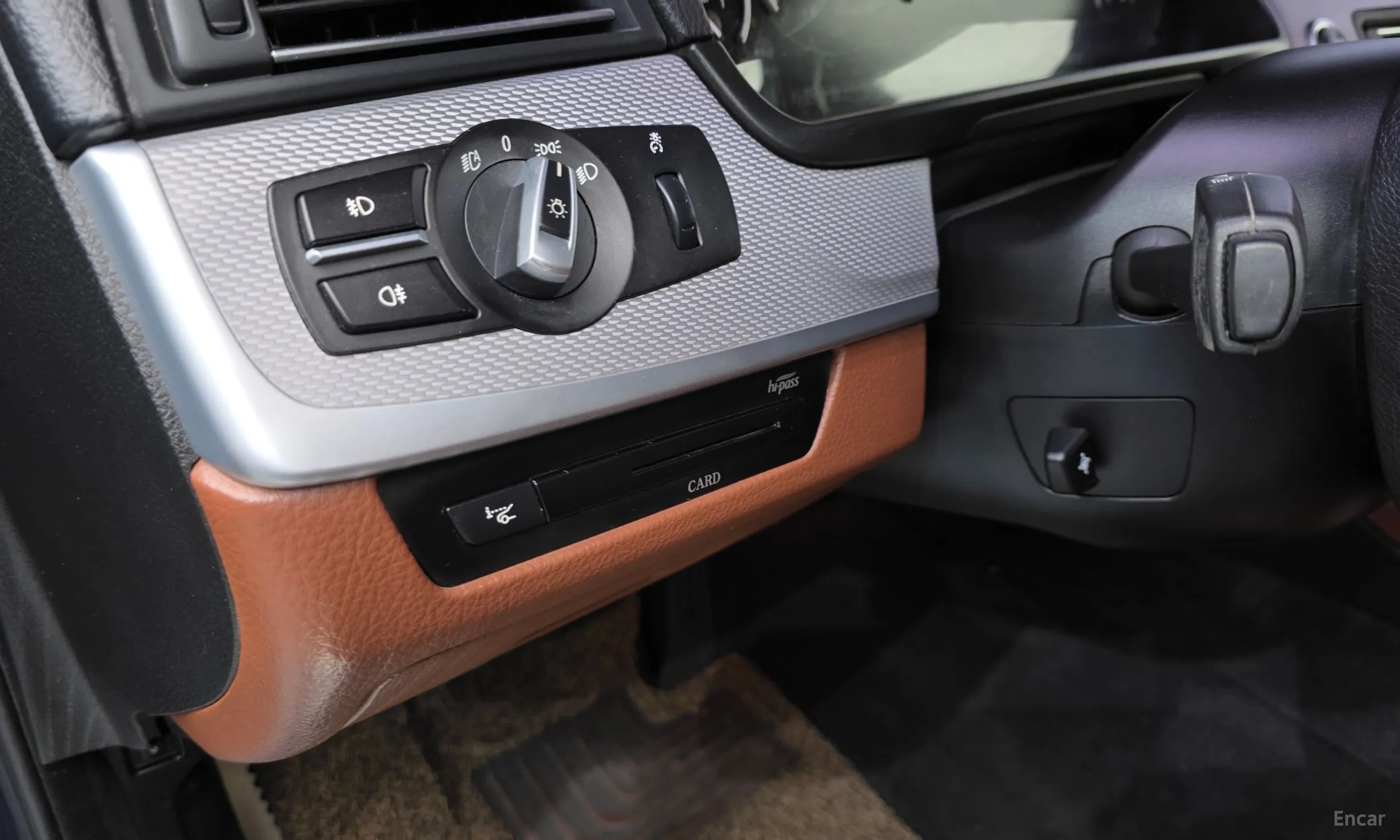BMW 5 Series (F10) превью 12