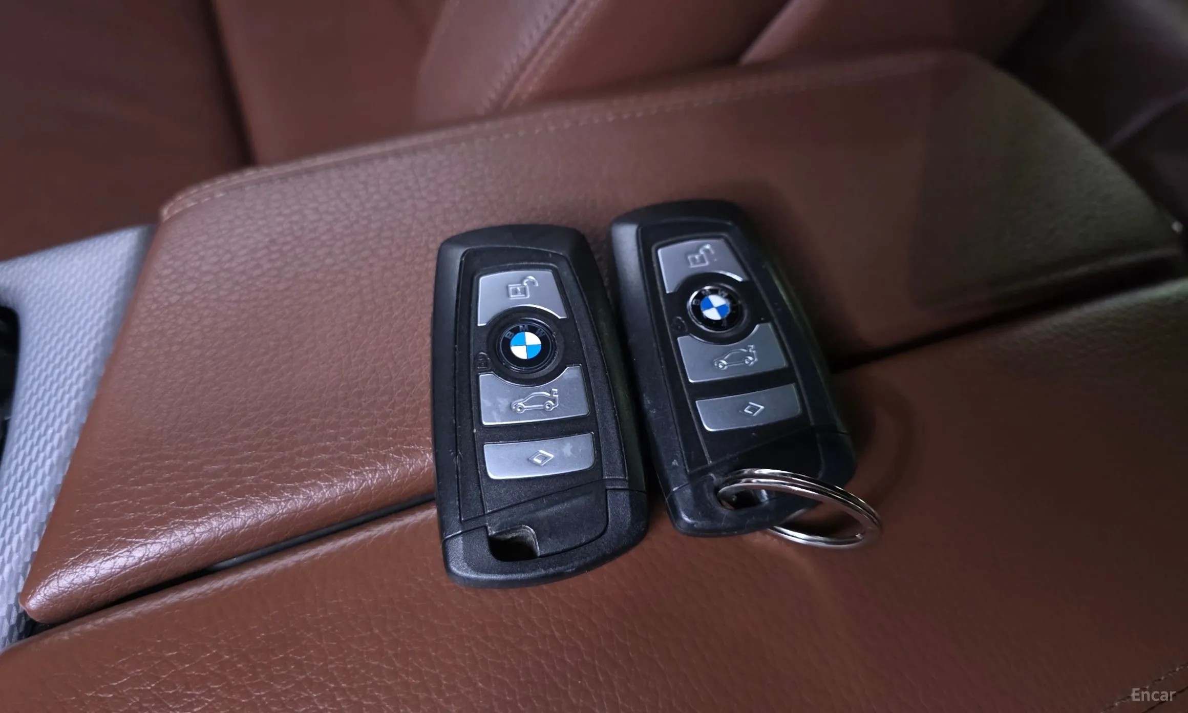 BMW 5 Series (F10) превью 16