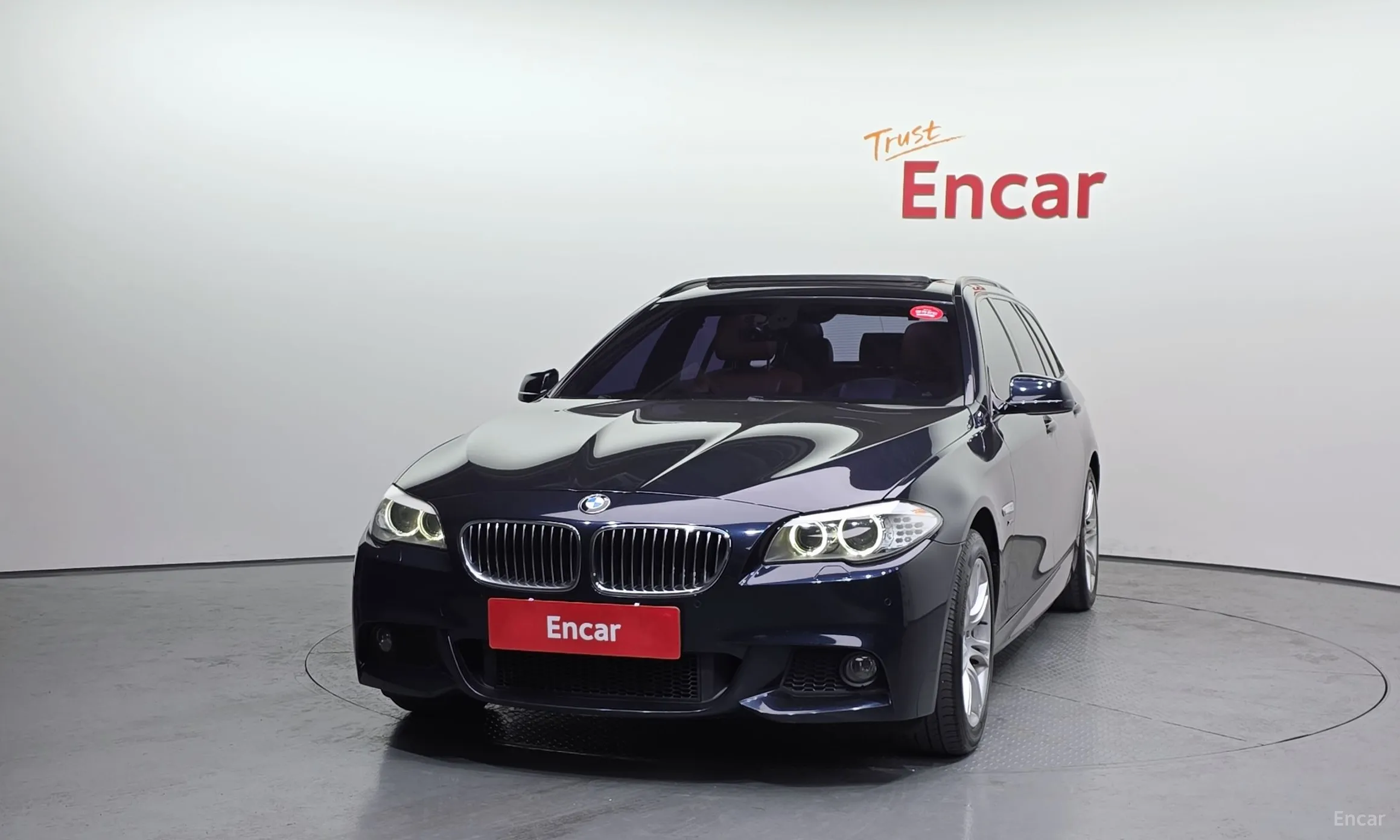 BMW 5 Series (F10) превью 3
