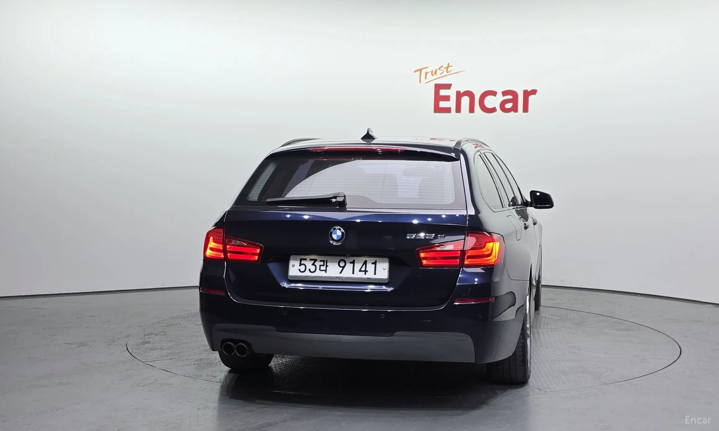 BMW 5 Series (F10) превью 4