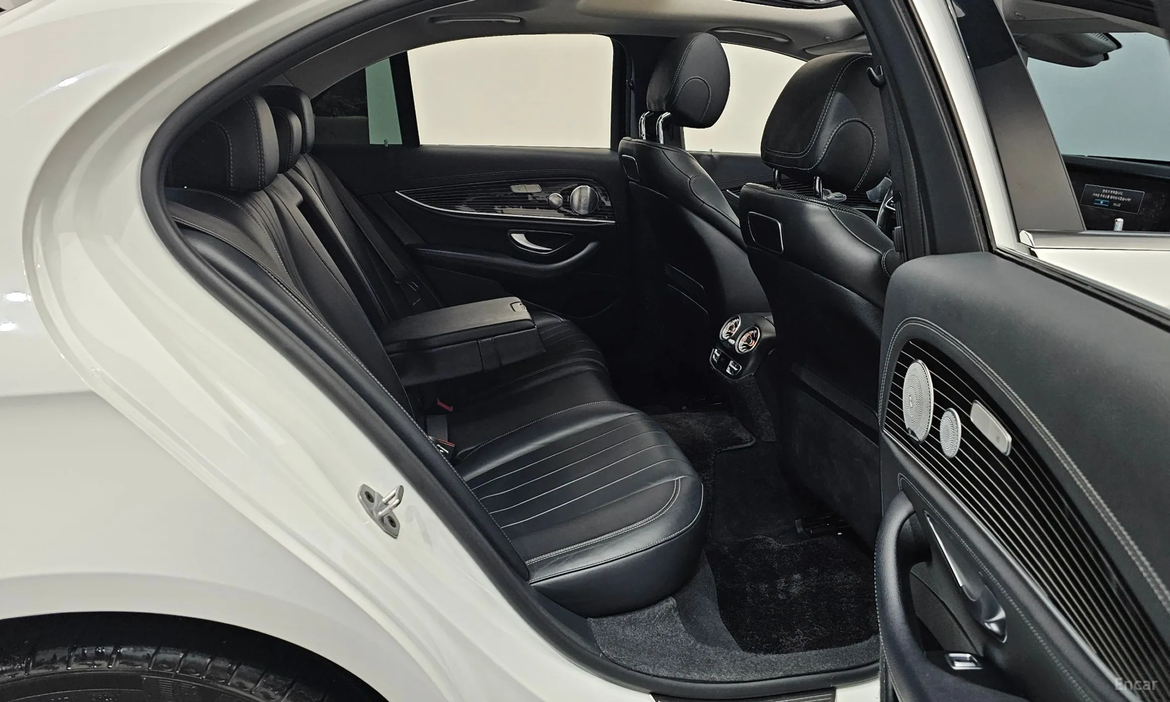 Mercedes Benz E-Class W213 превью 12