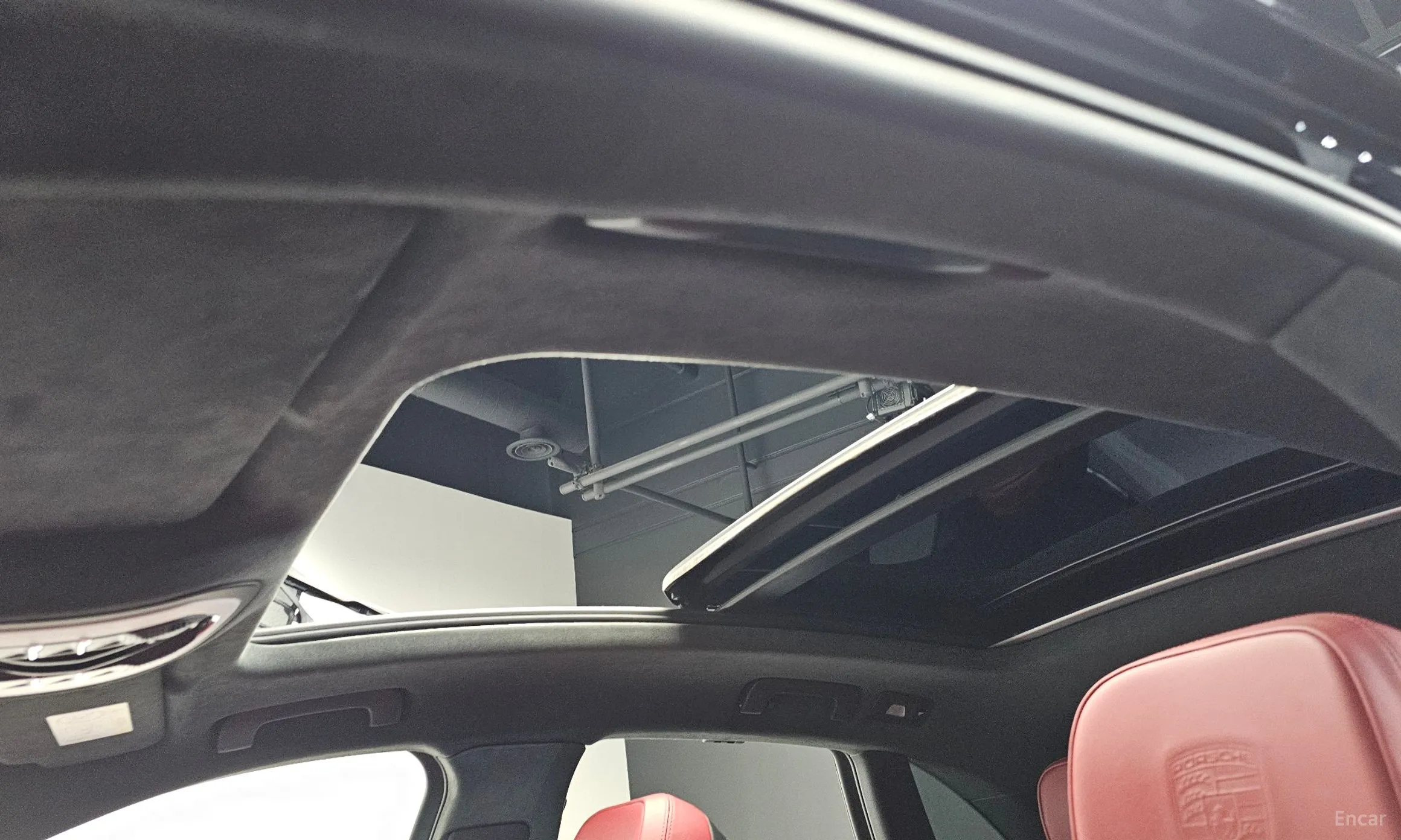 Porsche Macan превью 19