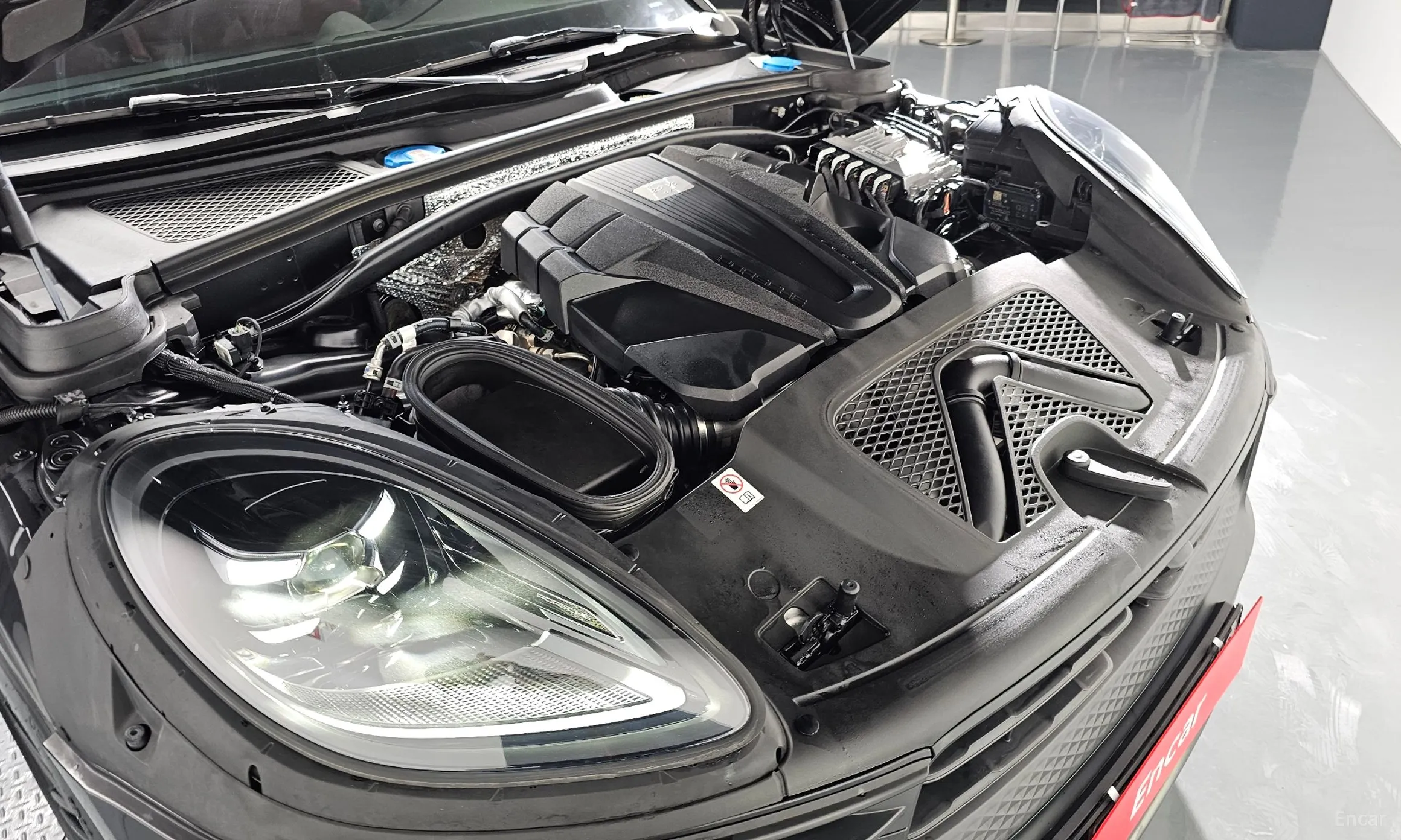 Porsche Macan превью 6