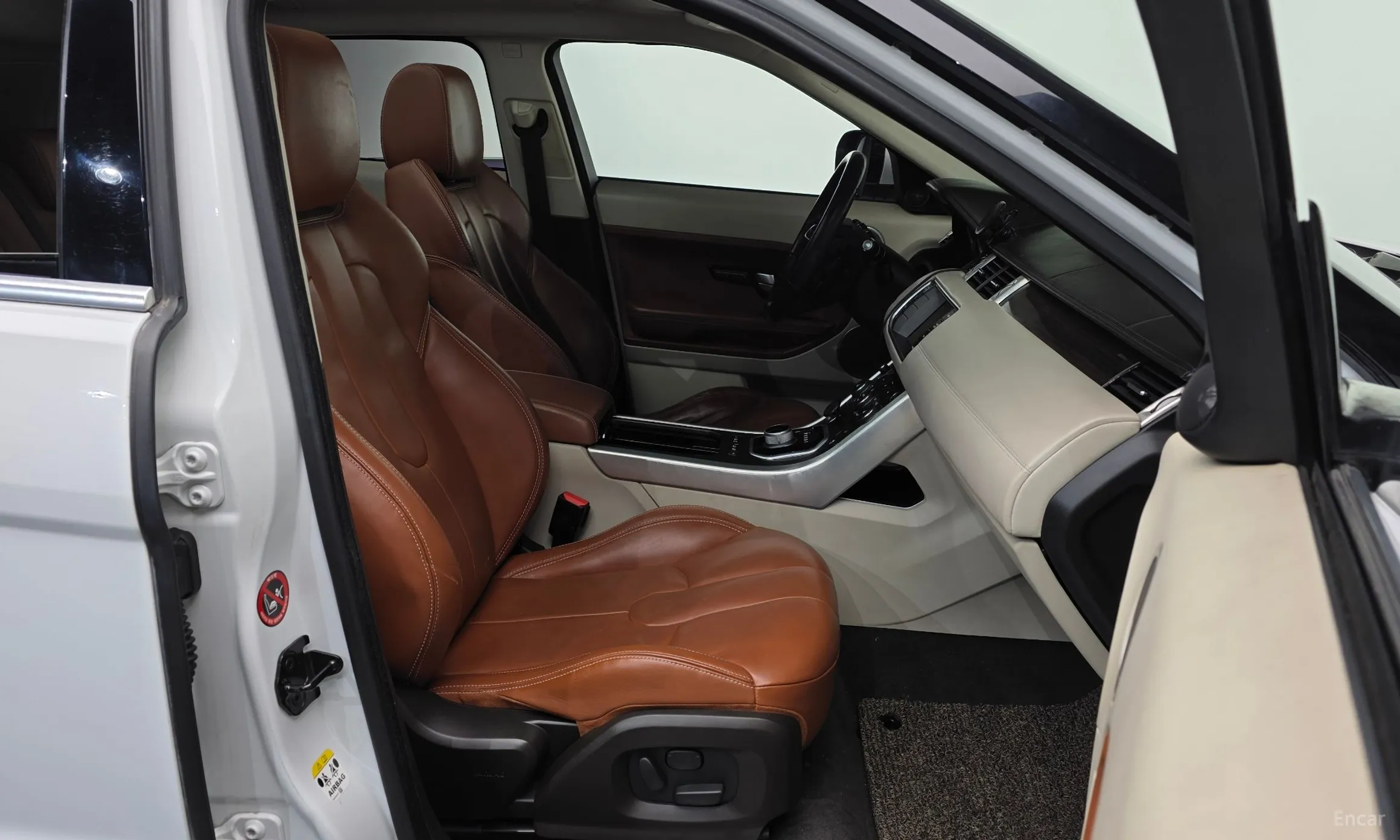 Land Rover Range Rover Evoque превью 10