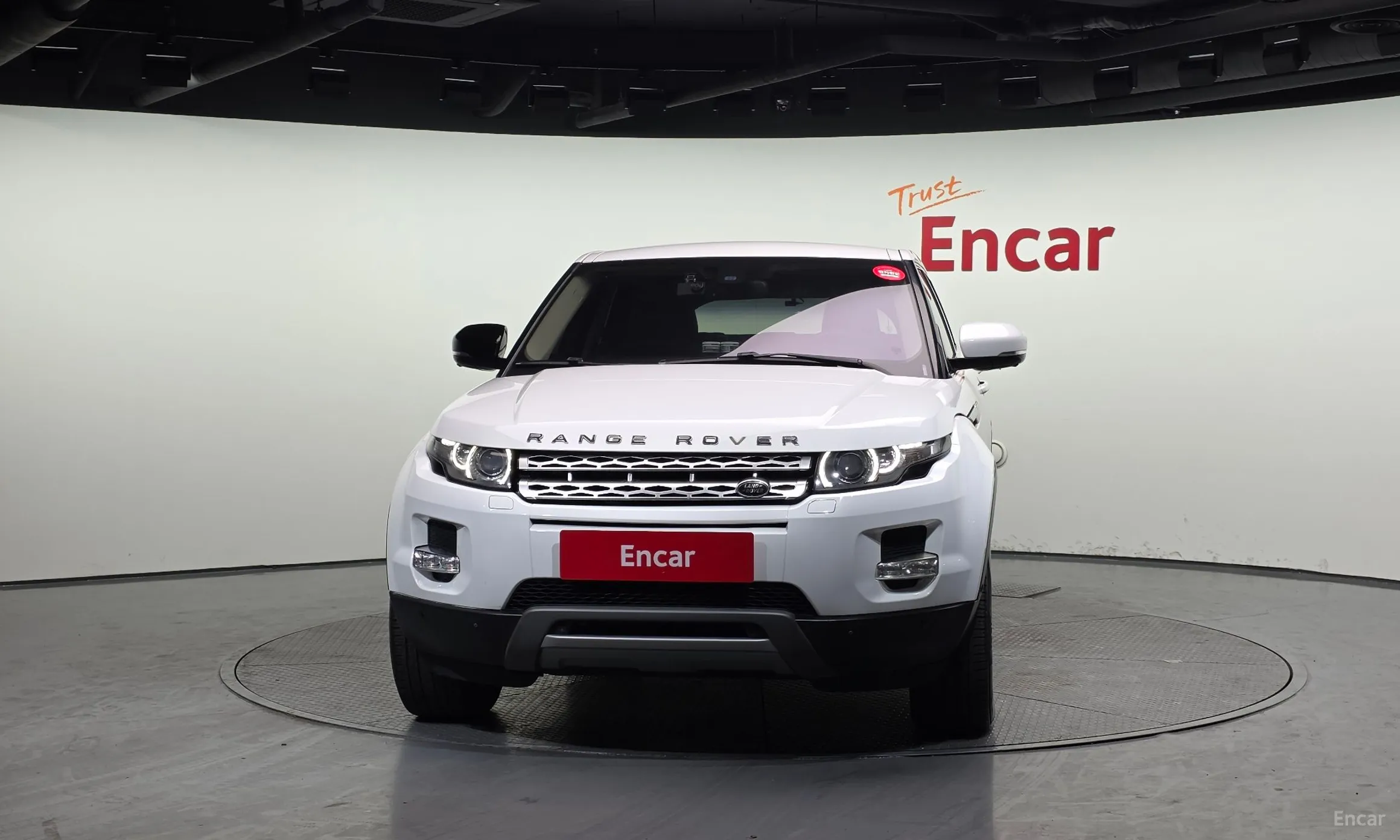 Land Rover Range Rover Evoque превью 3