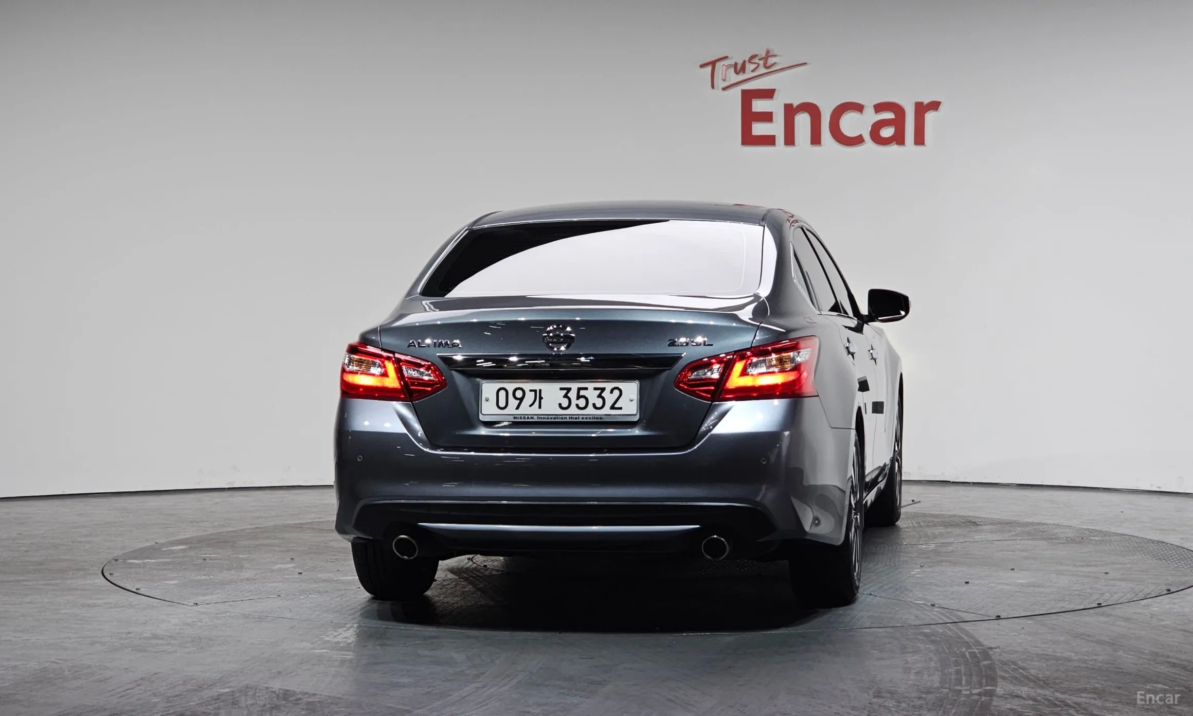 Nissan Altima превью 4