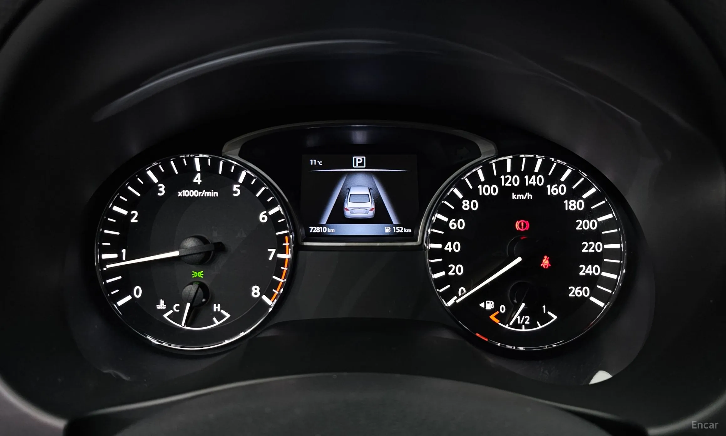 Nissan Altima превью 8