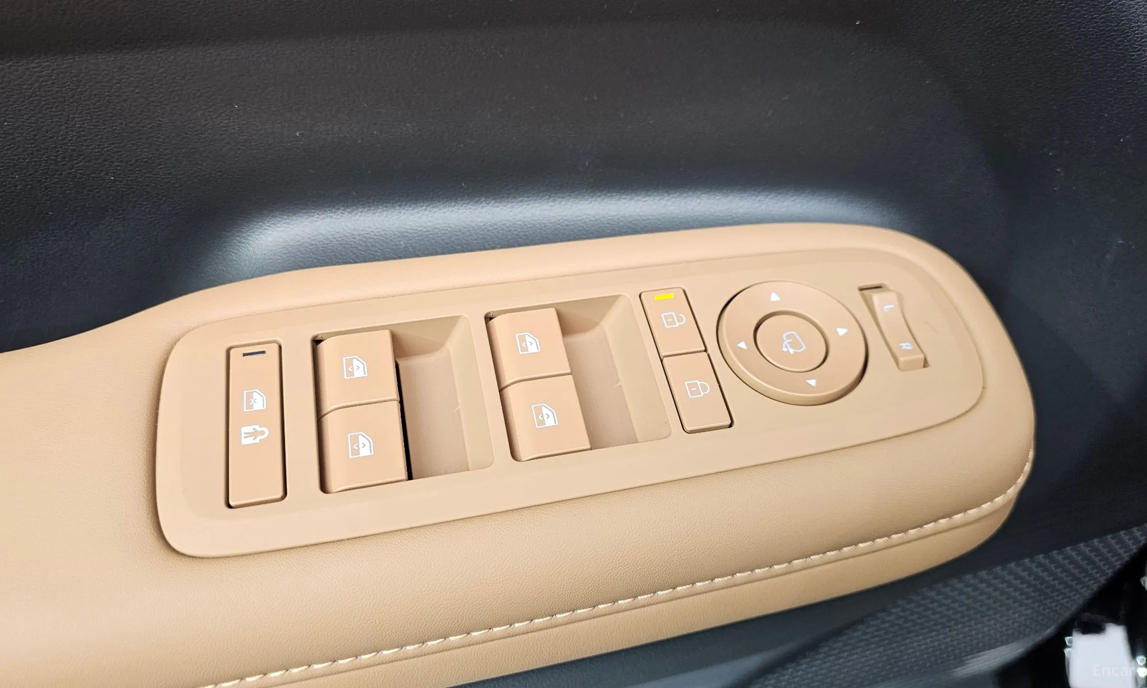 Hyundai Santa Fe (MX5) превью 18
