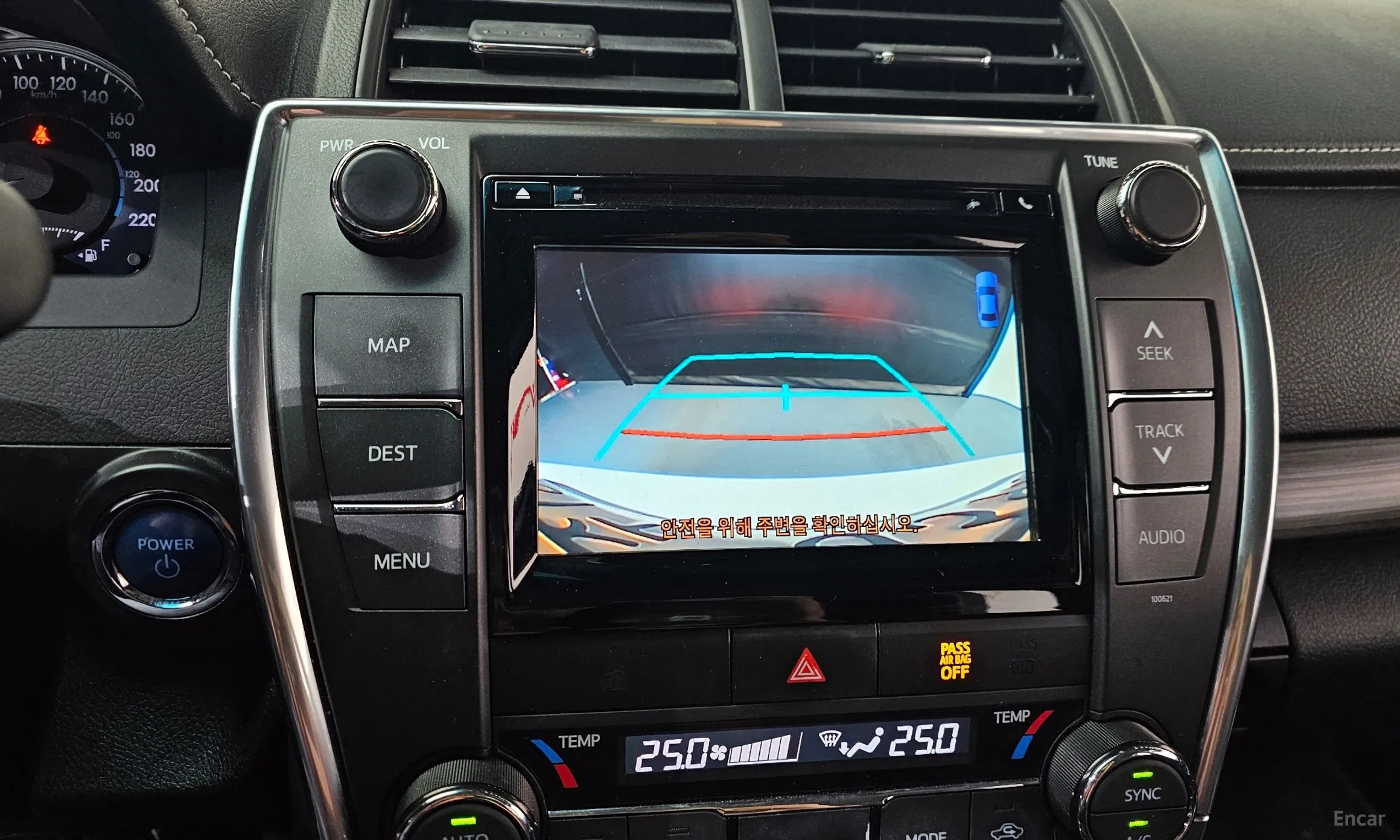 Toyota New Camry превью 15