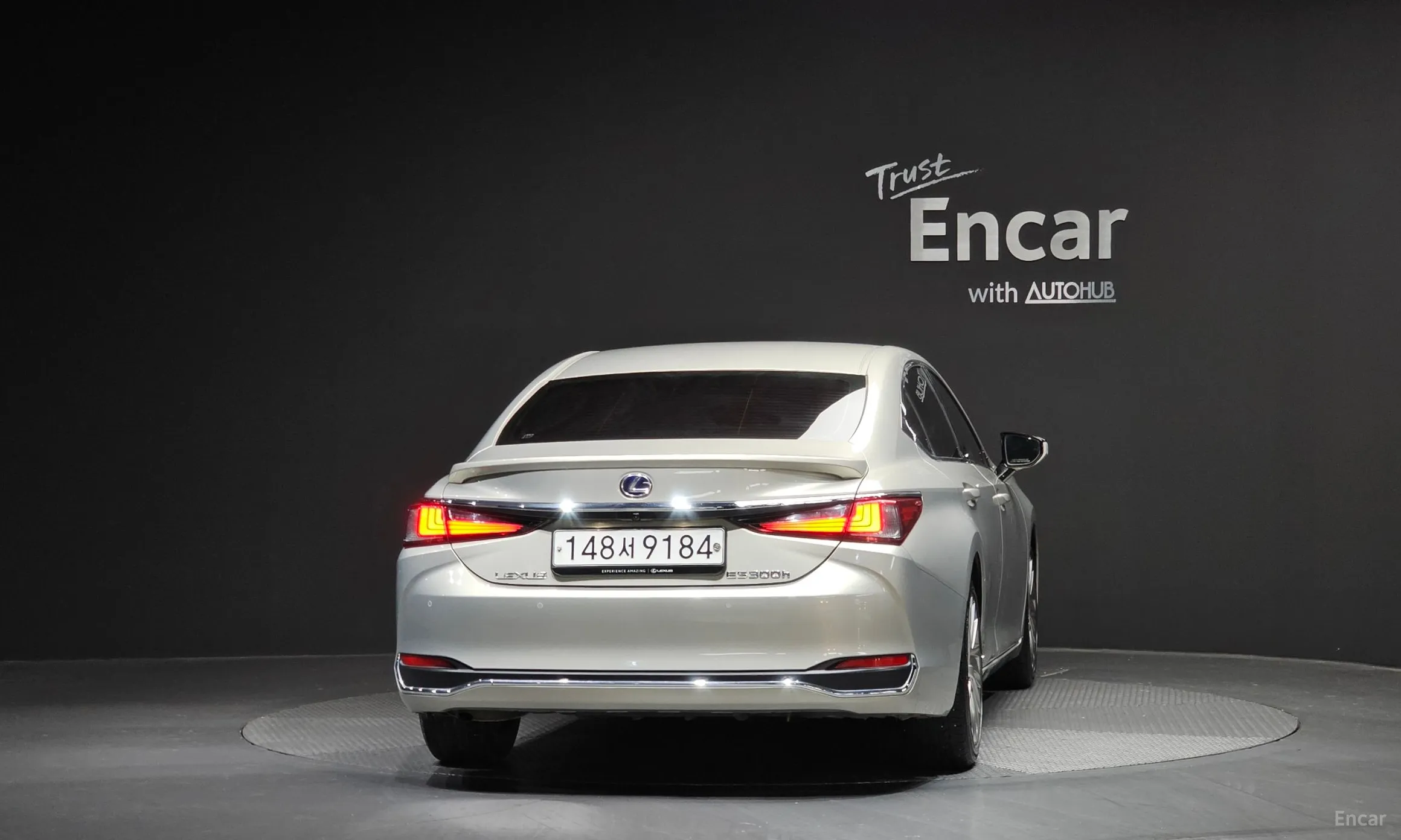 Lexus ES300h 7th Generation превью 4
