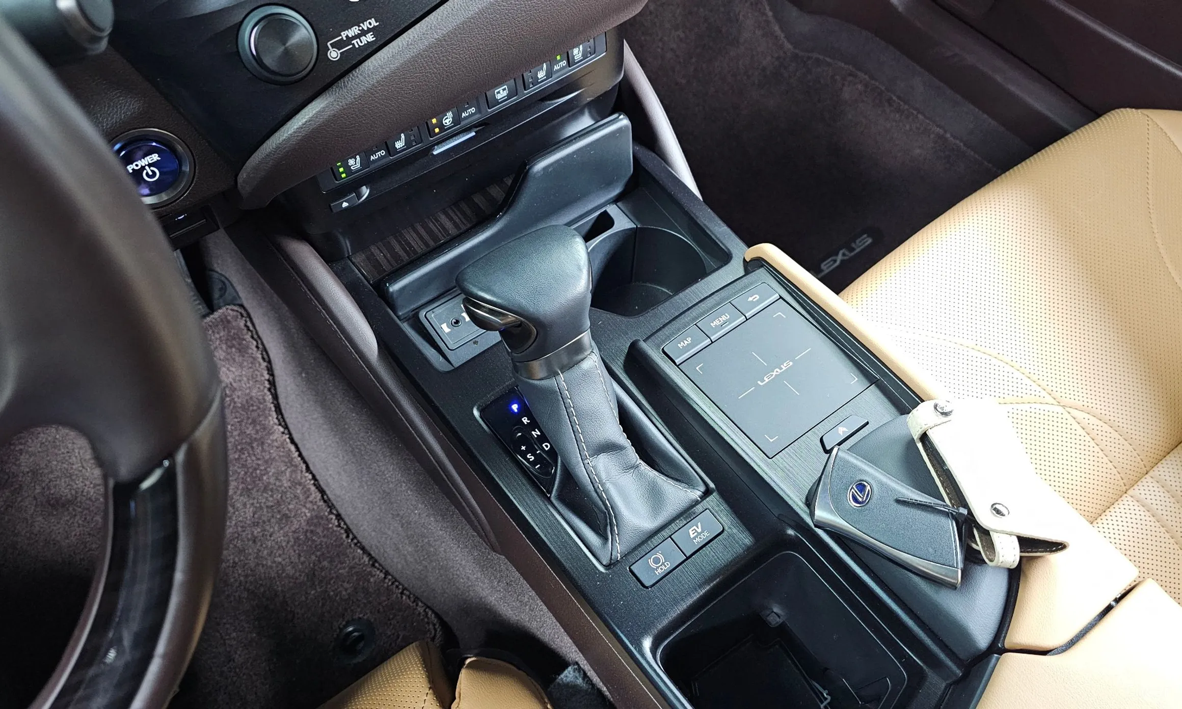 Lexus ES300h 7th Generation превью 9