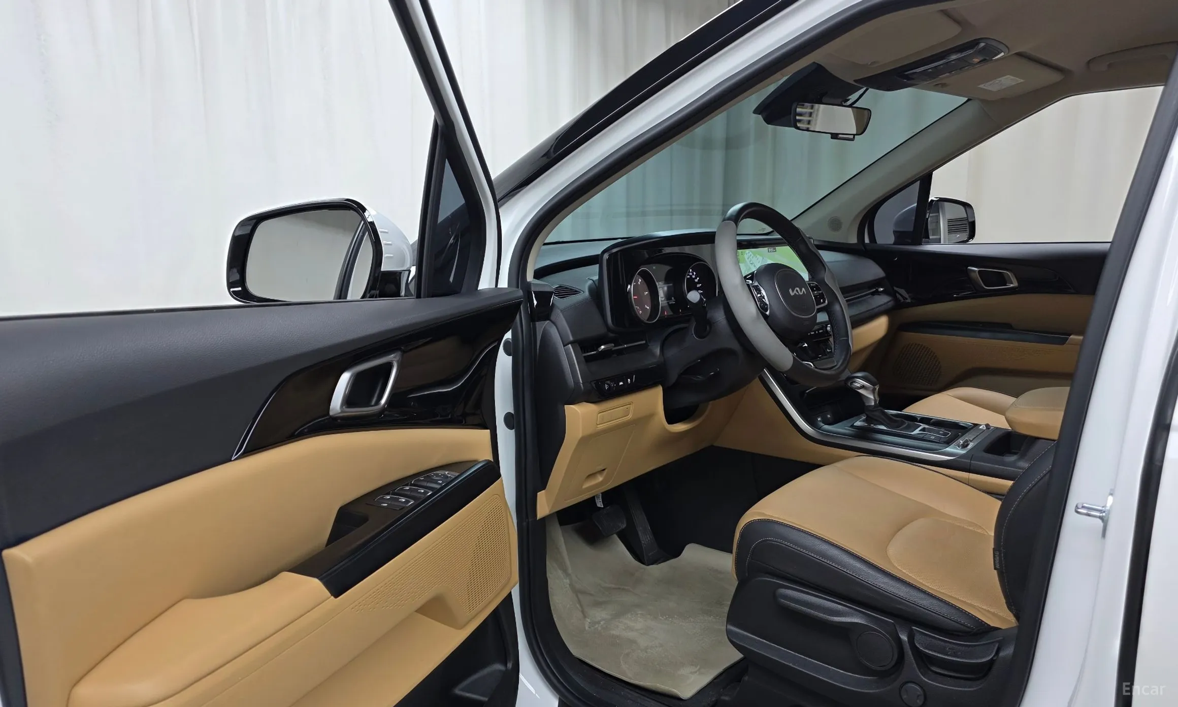 Kia Carnival Gen 4 превью 10
