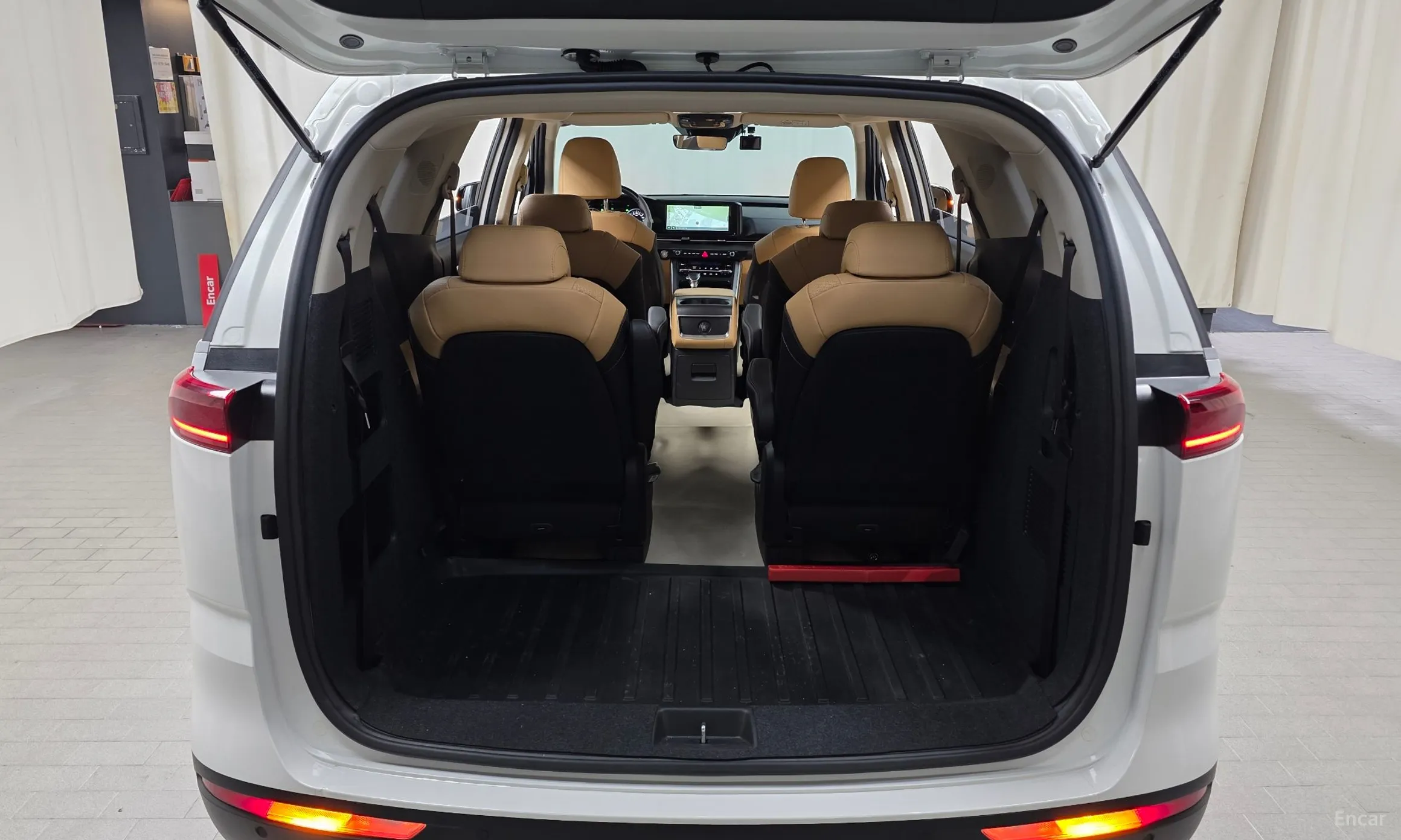Kia Carnival Gen 4 превью 20