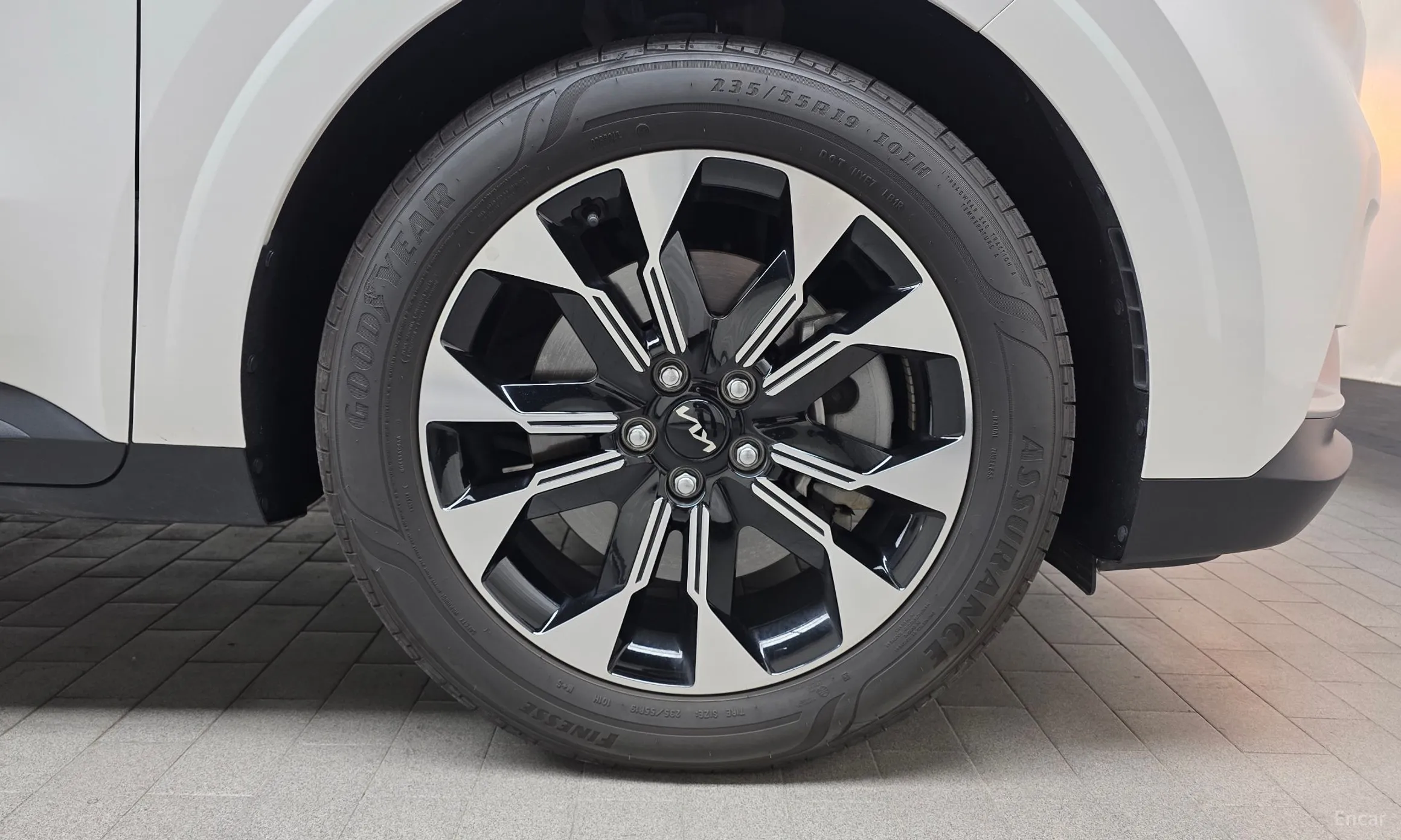 Kia Carnival Gen 4 превью 5