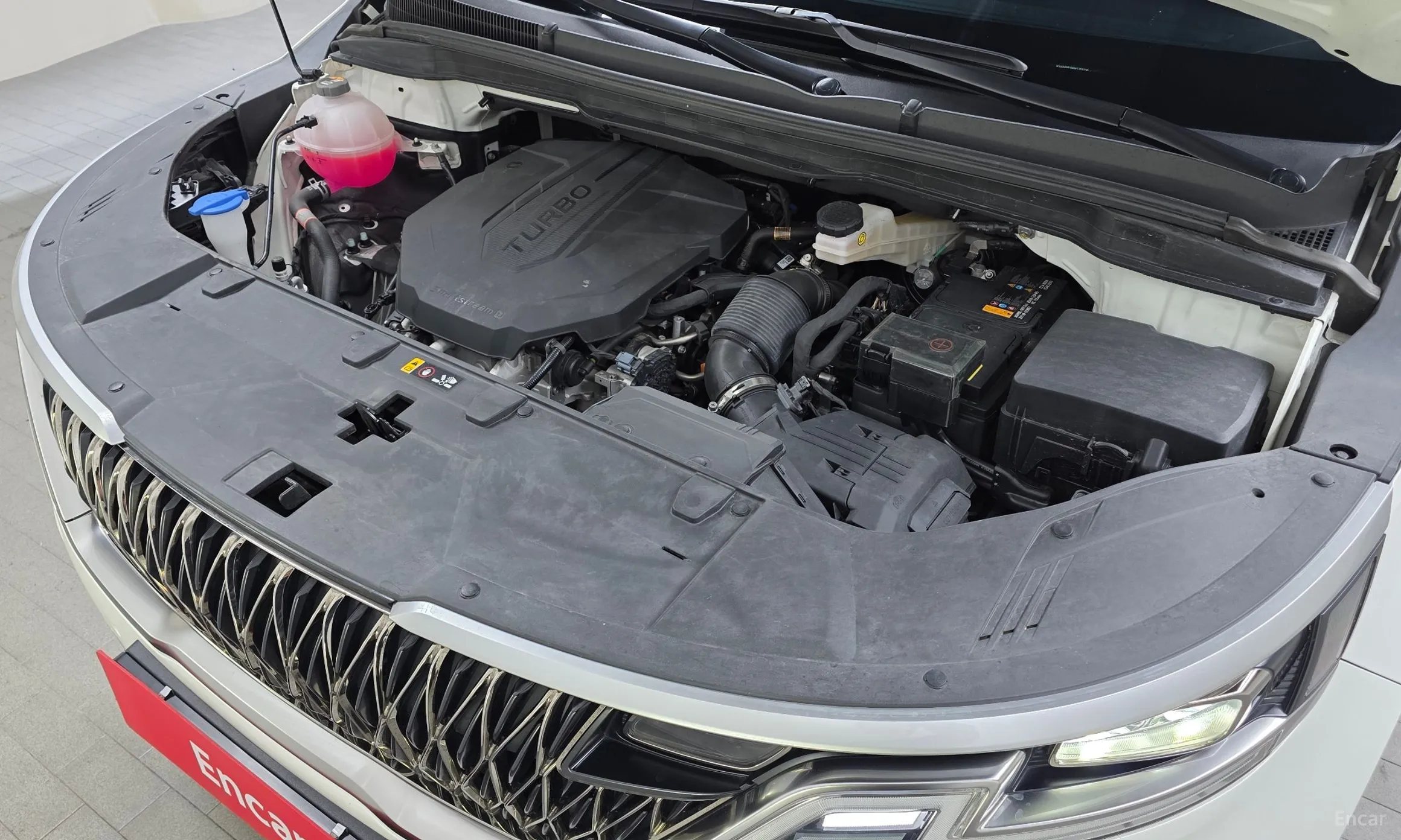 Kia Carnival Gen 4 превью 6
