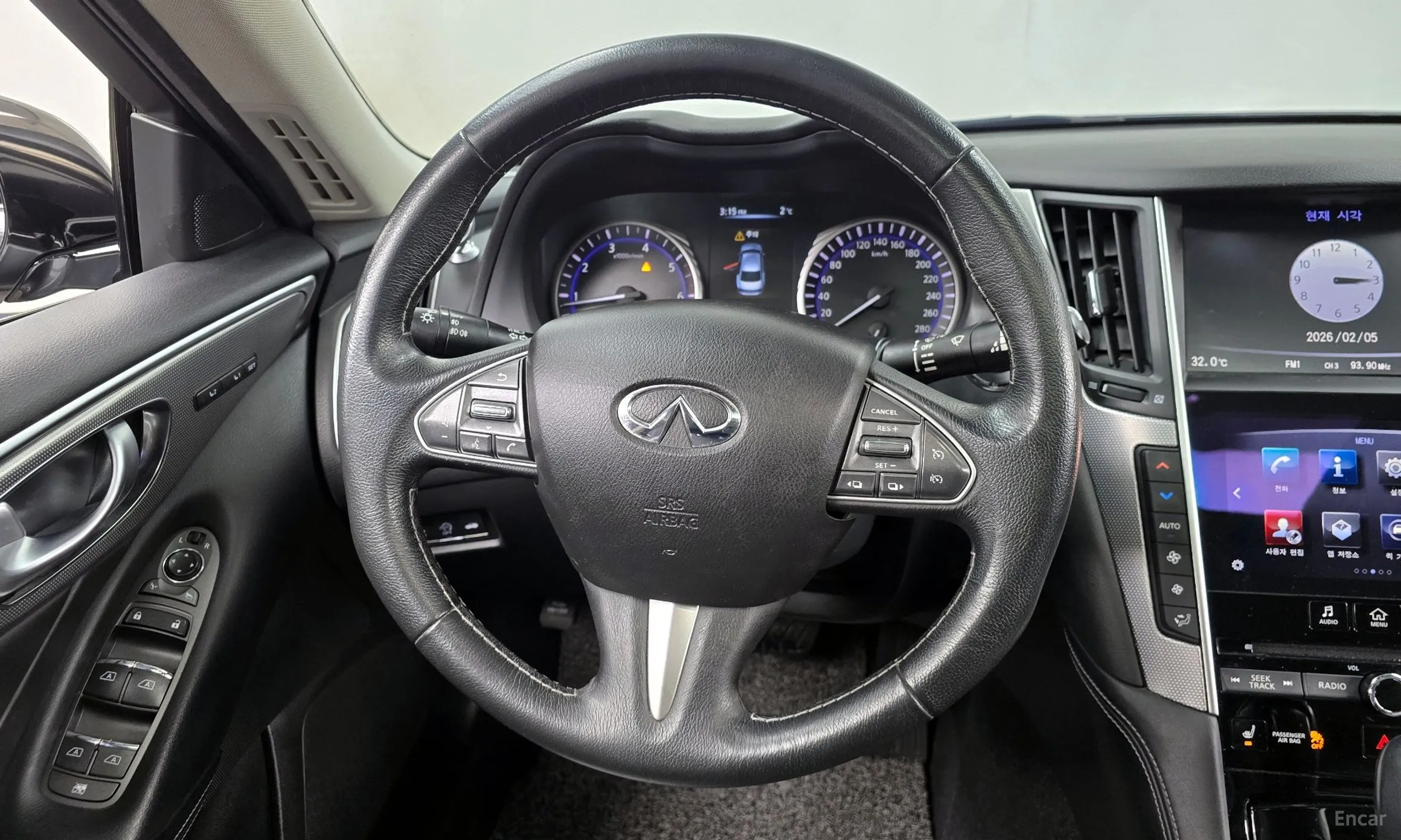 Infiniti Q50 превью 13