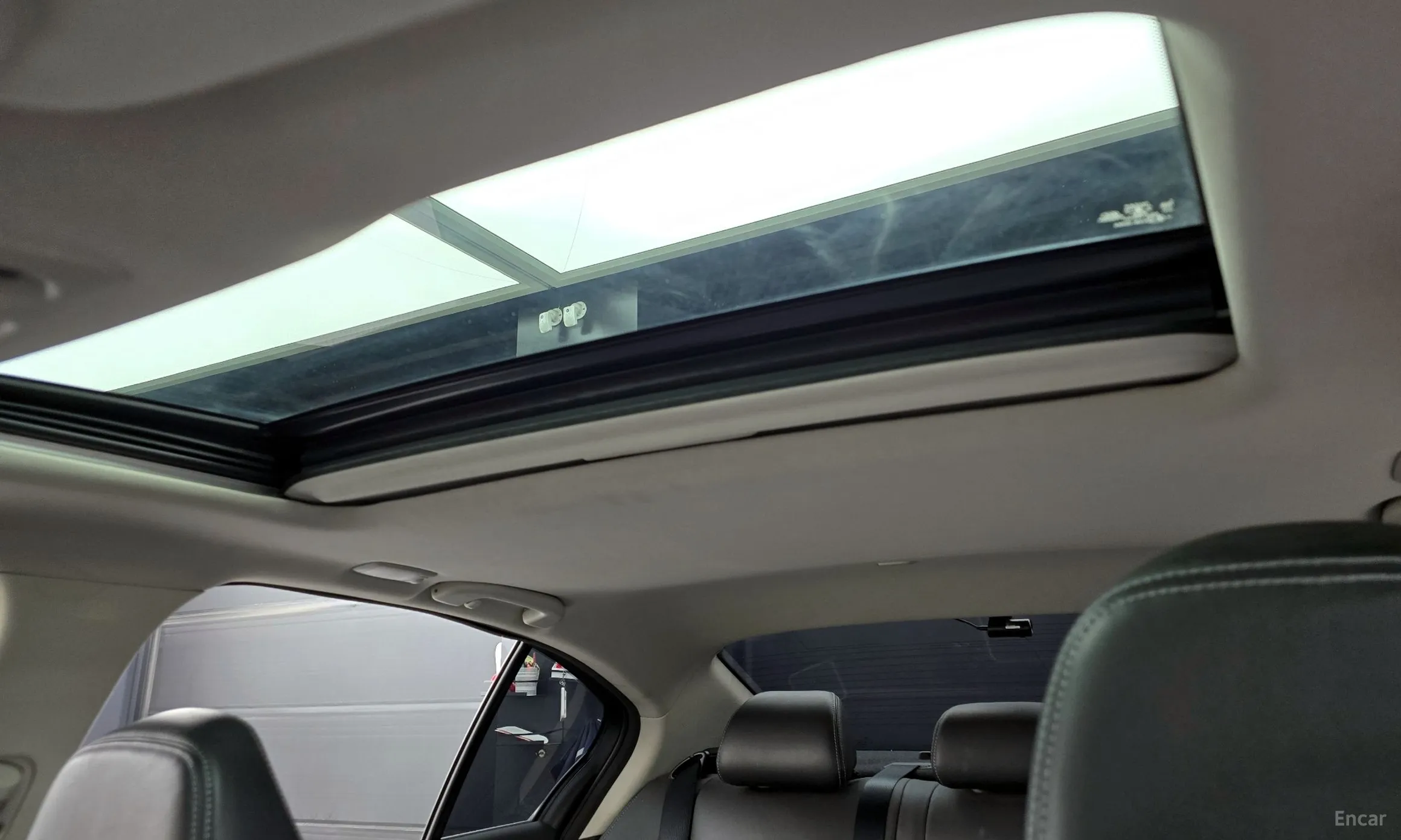 Infiniti Q50 превью 18