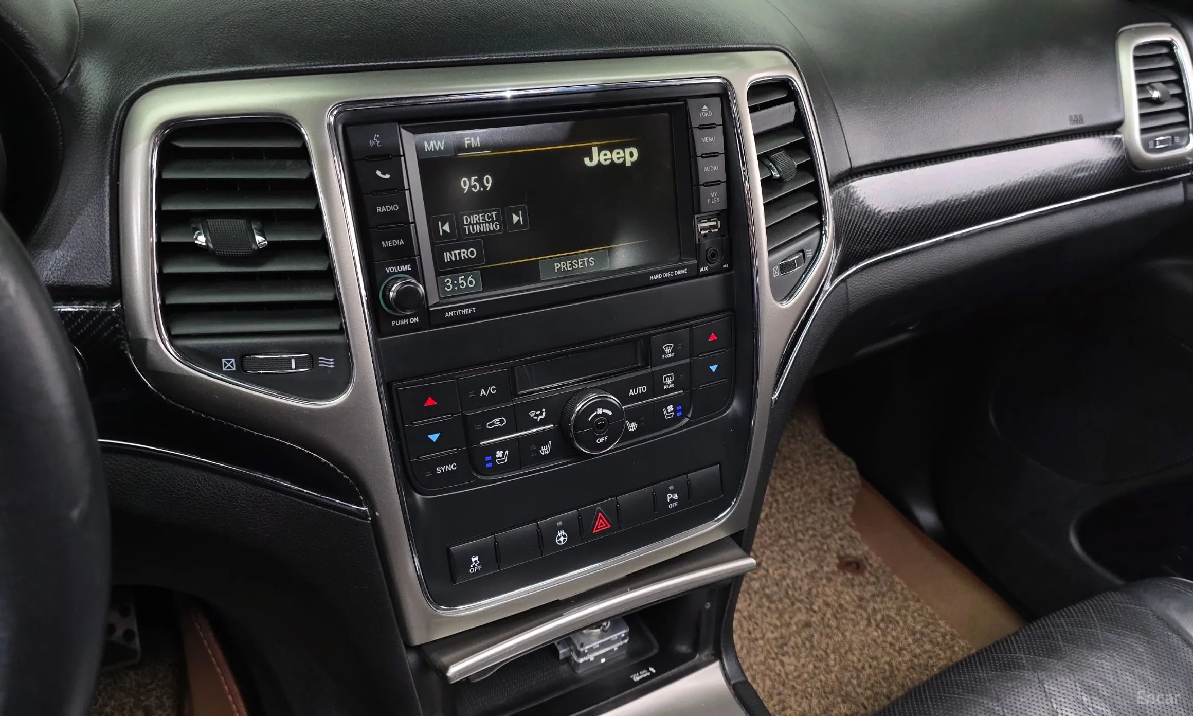 Jeep Grand Cherokee превью 14