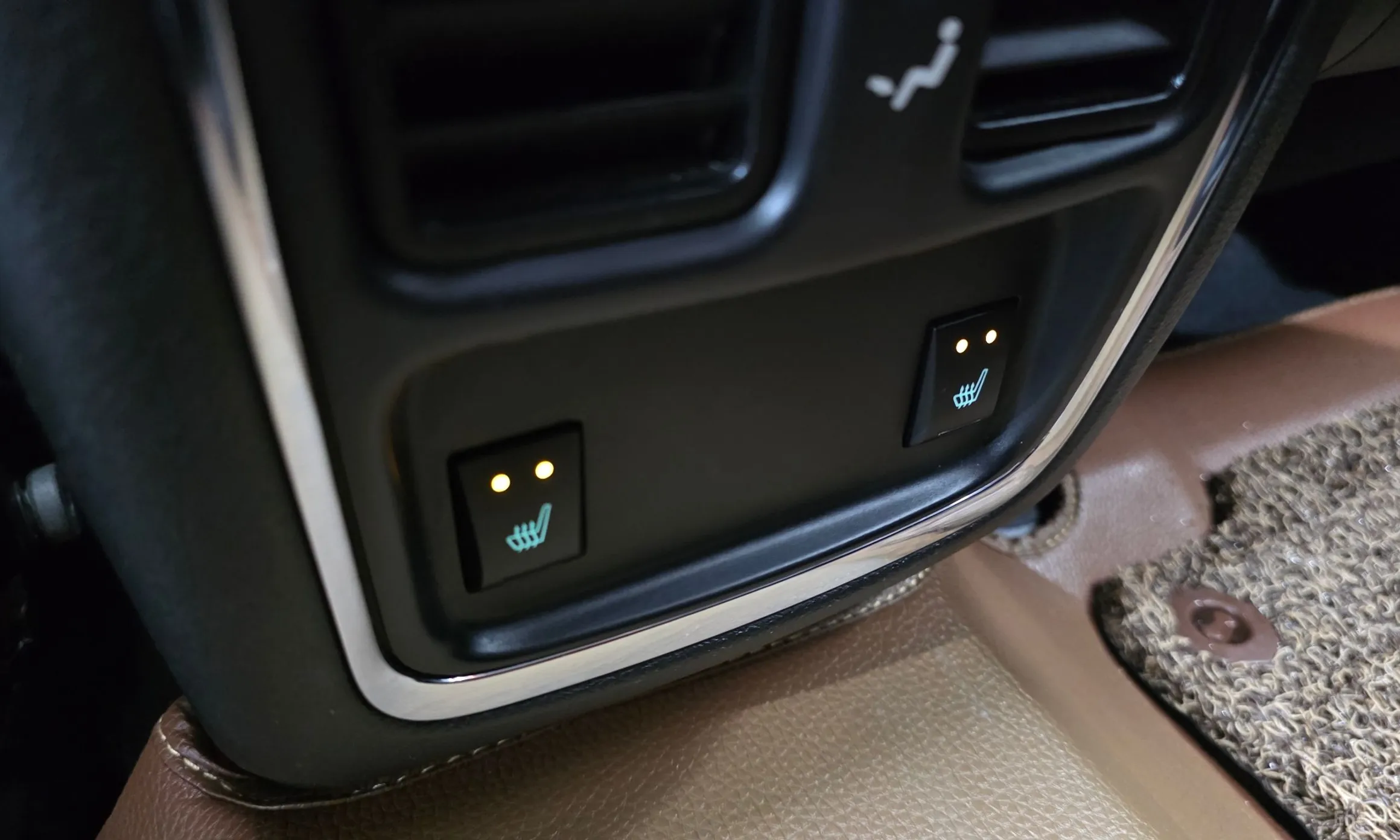 Jeep Grand Cherokee превью 18