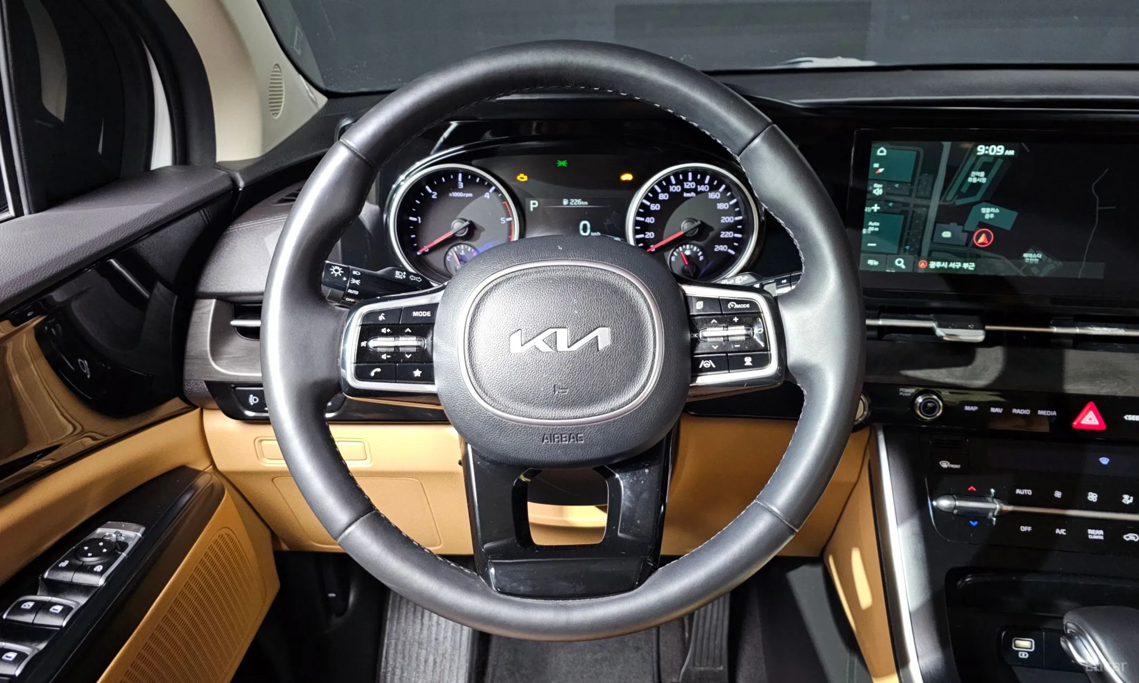 Kia Carnival Gen 4 превью 13