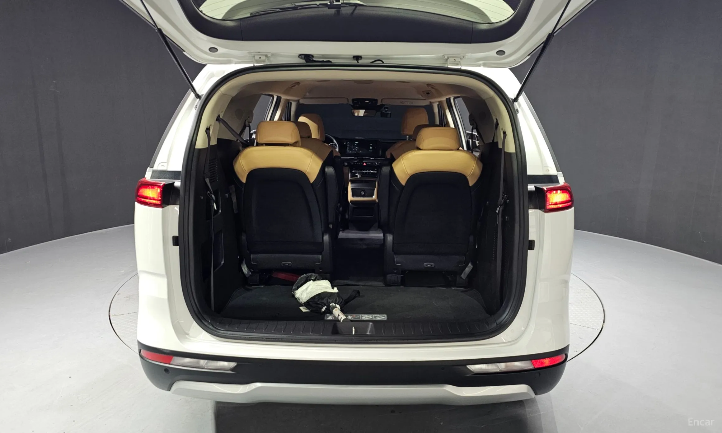 Kia Carnival Gen 4 превью 20