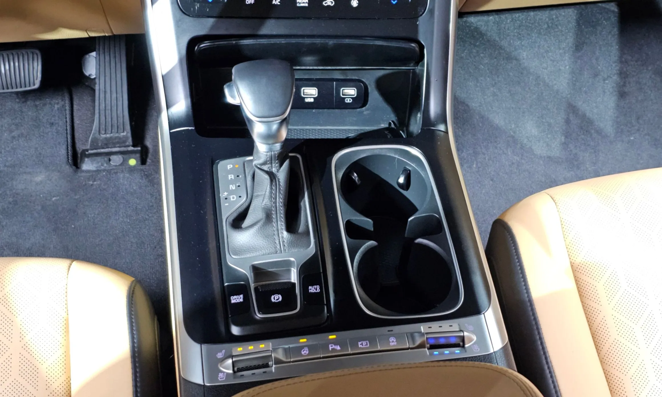 Kia Carnival Gen 4 превью 9