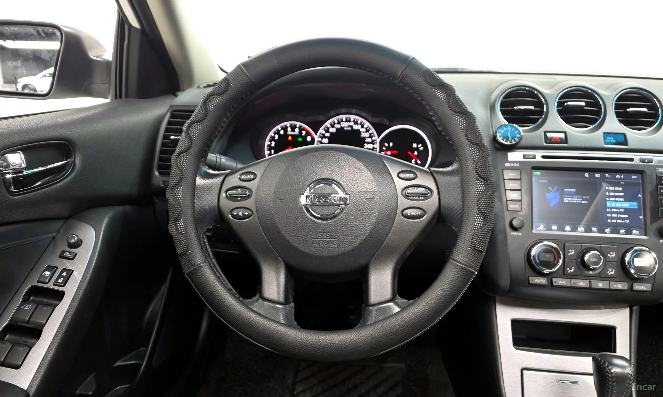 Nissan Altima превью 13