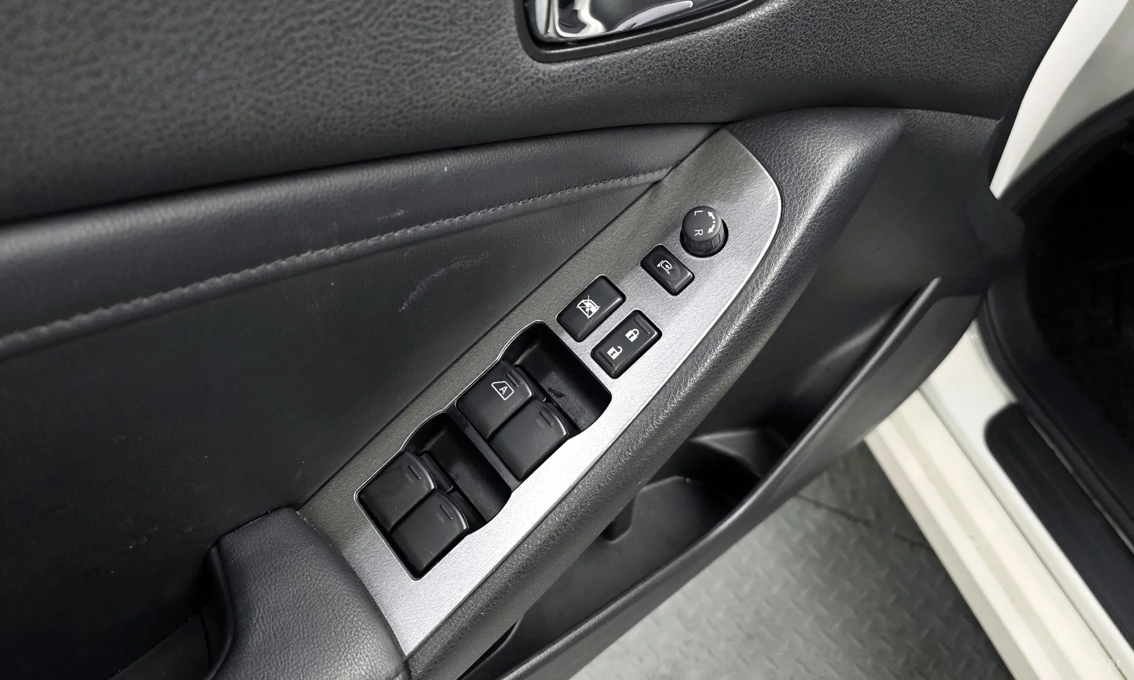 Nissan Altima превью 19