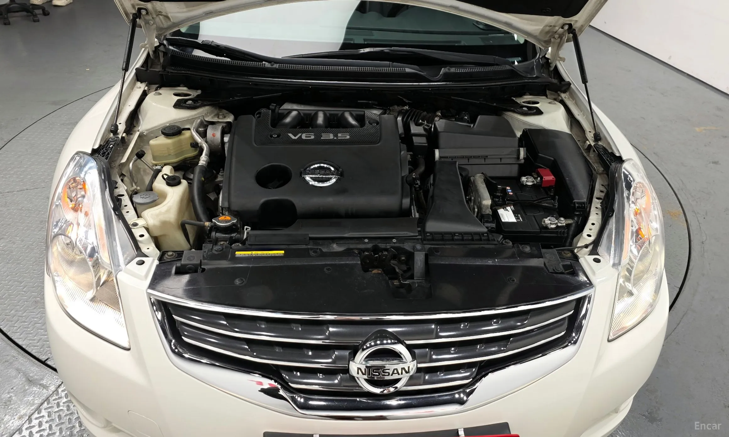 Nissan Altima превью 6