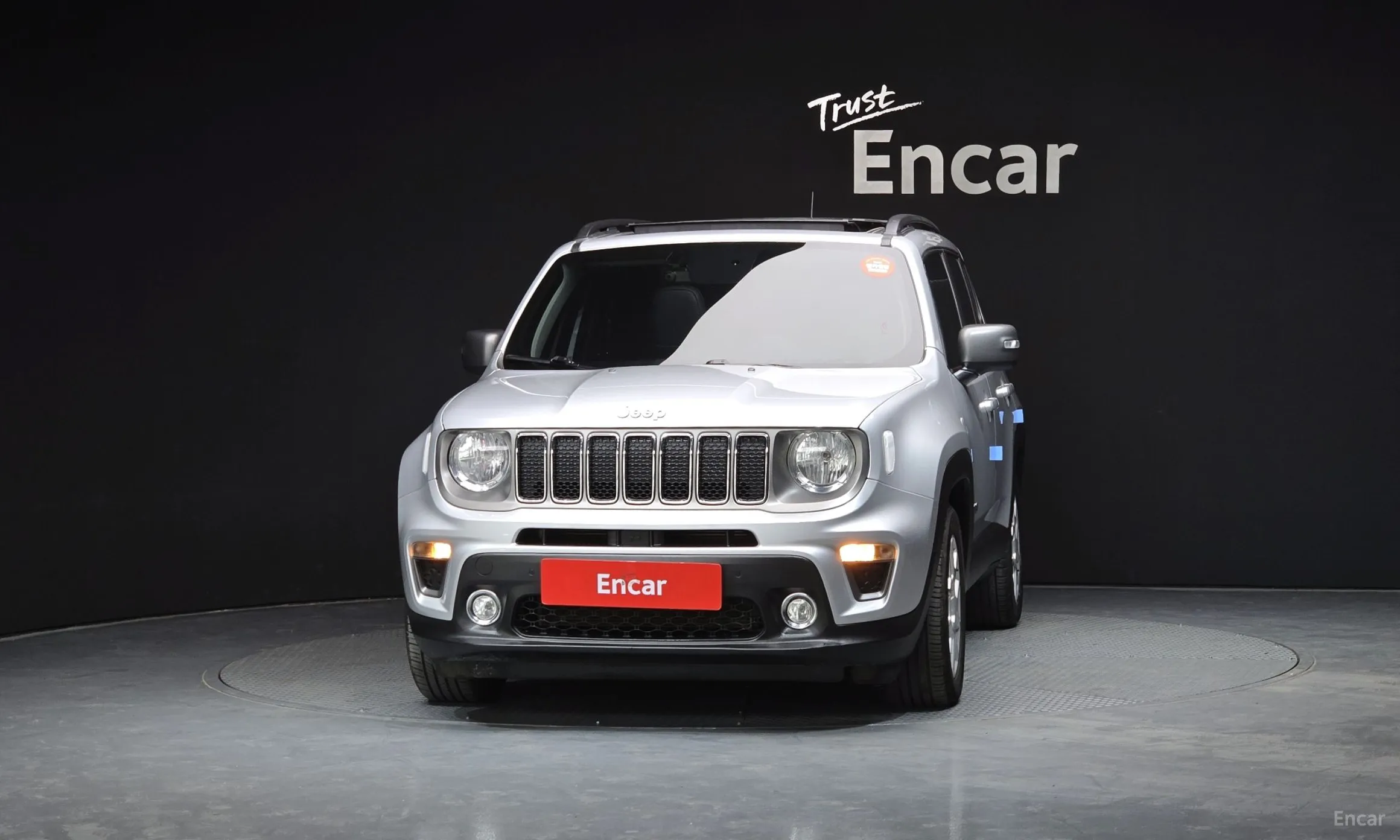 Jeep Renegade превью 3