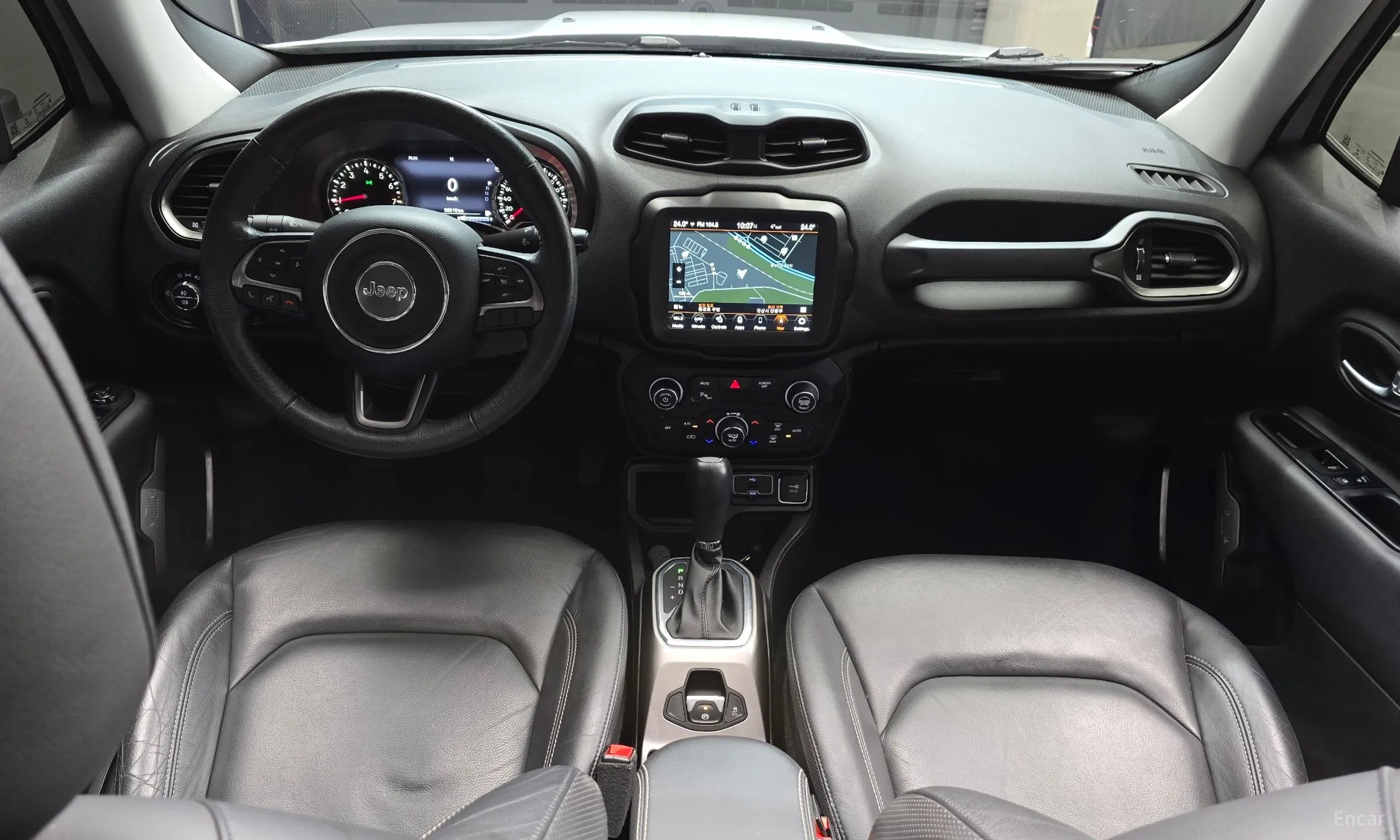 Jeep Renegade превью 7
