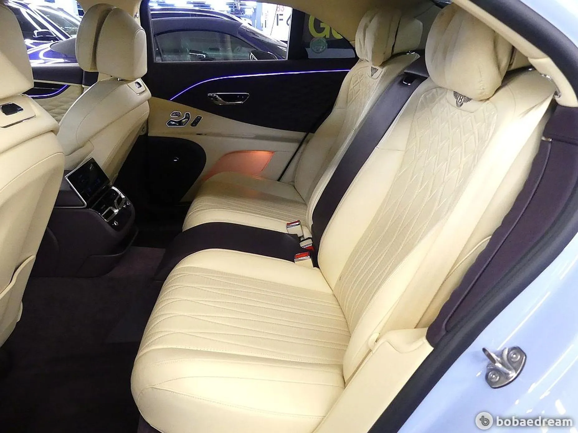 Bentley Flying Spur 3rd Generation превью 16