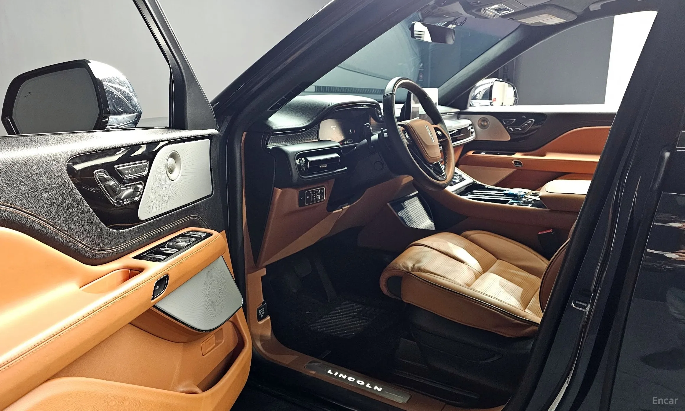 Lincoln Aviator 2nd Generation превью 12