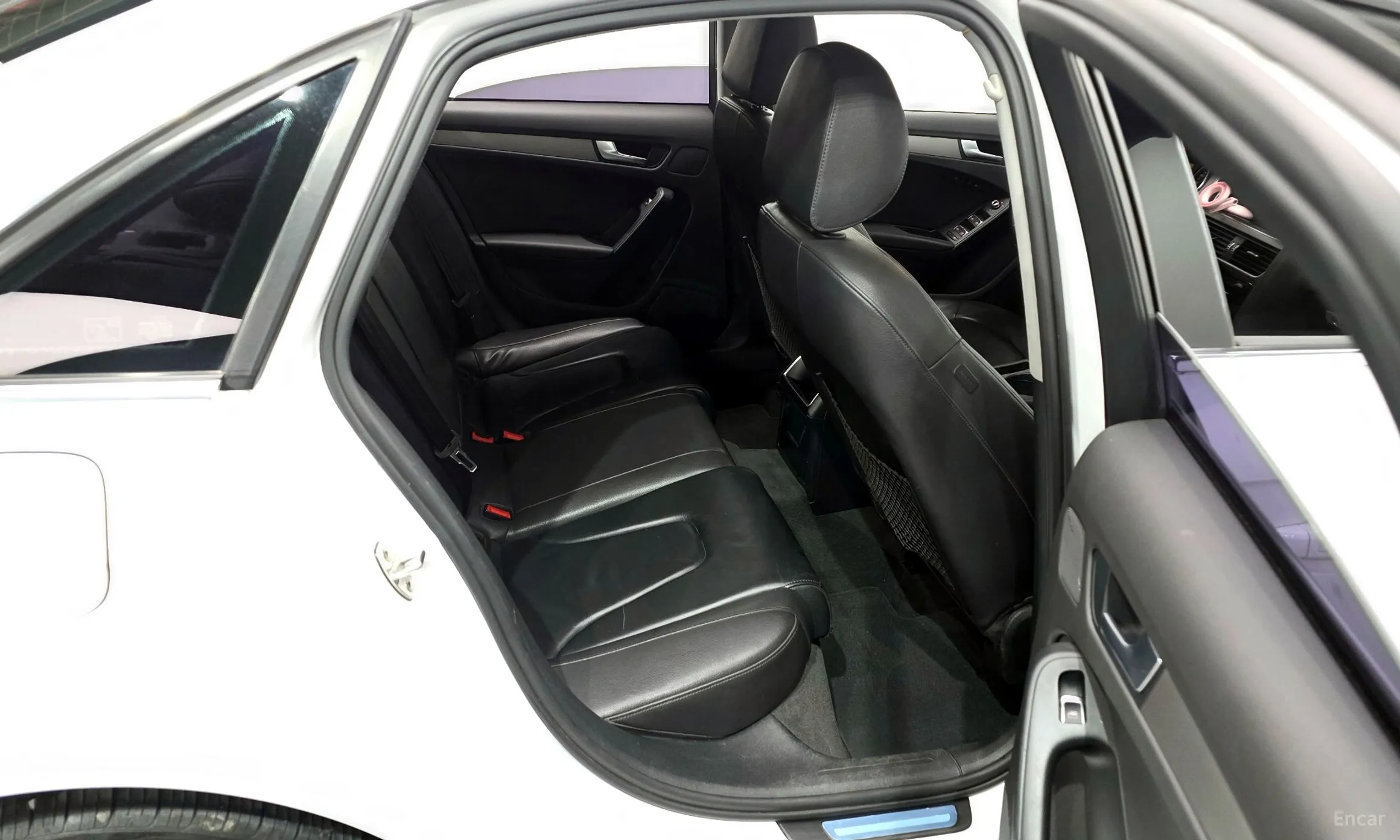 Audi New A4 превью 12