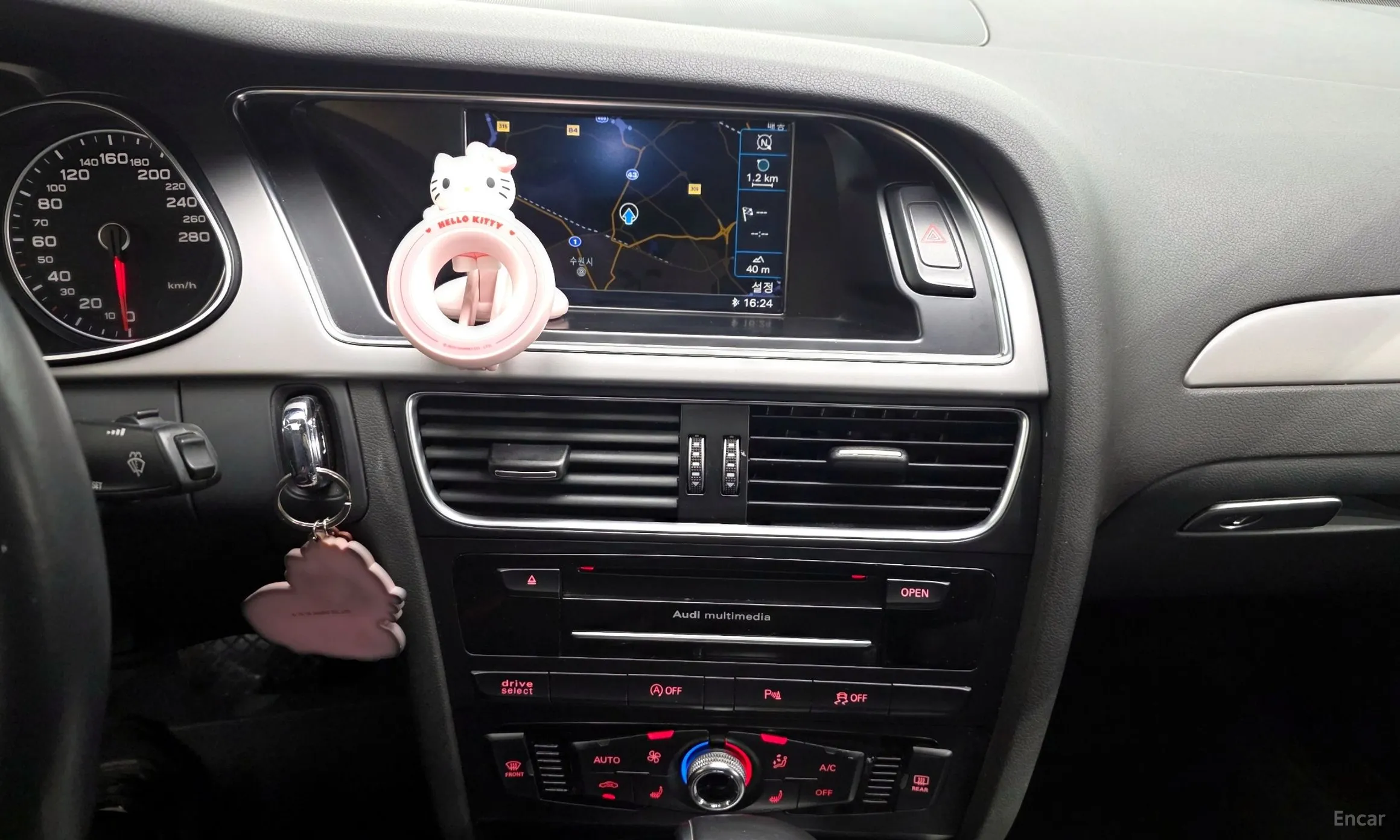 Audi New A4 превью 14