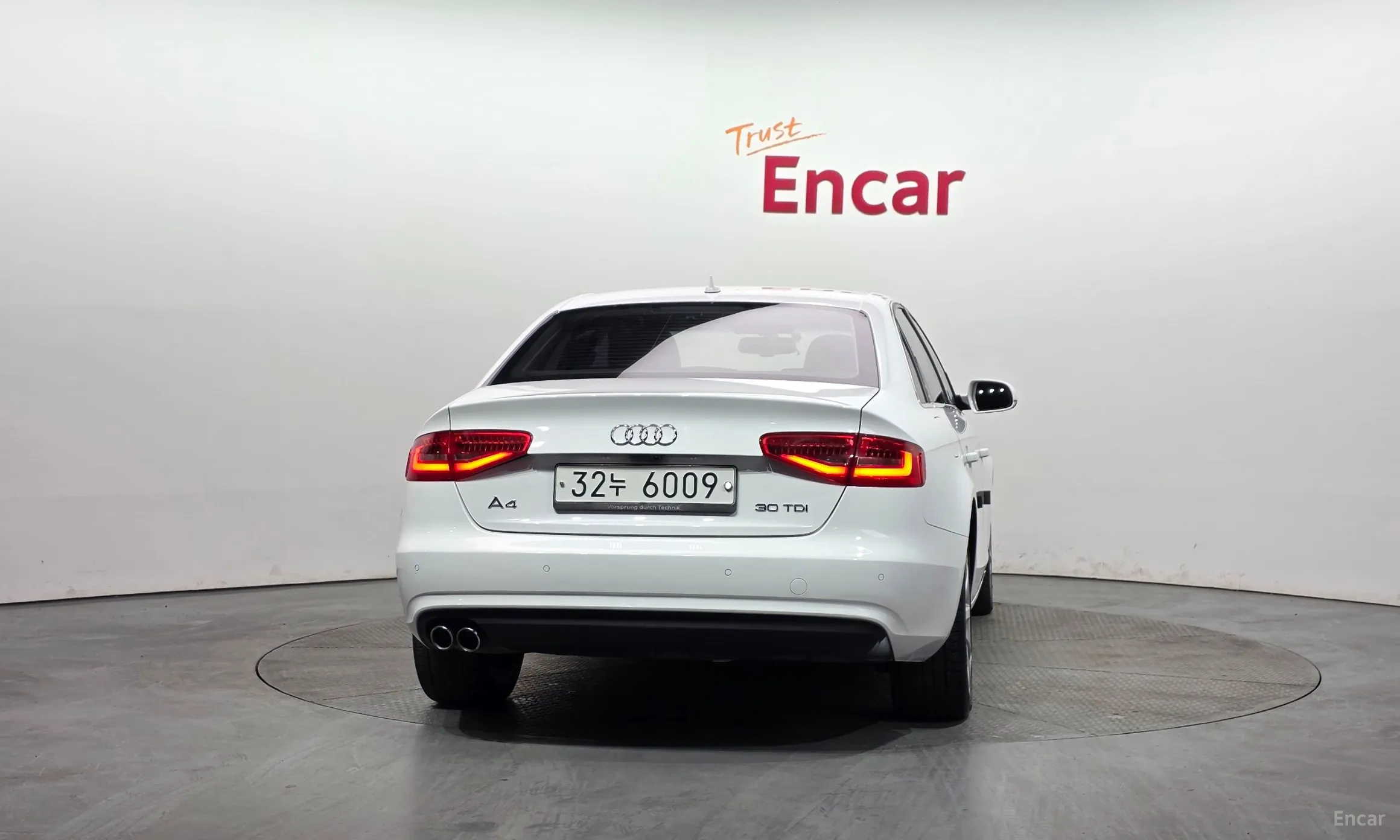 Audi New A4 превью 4