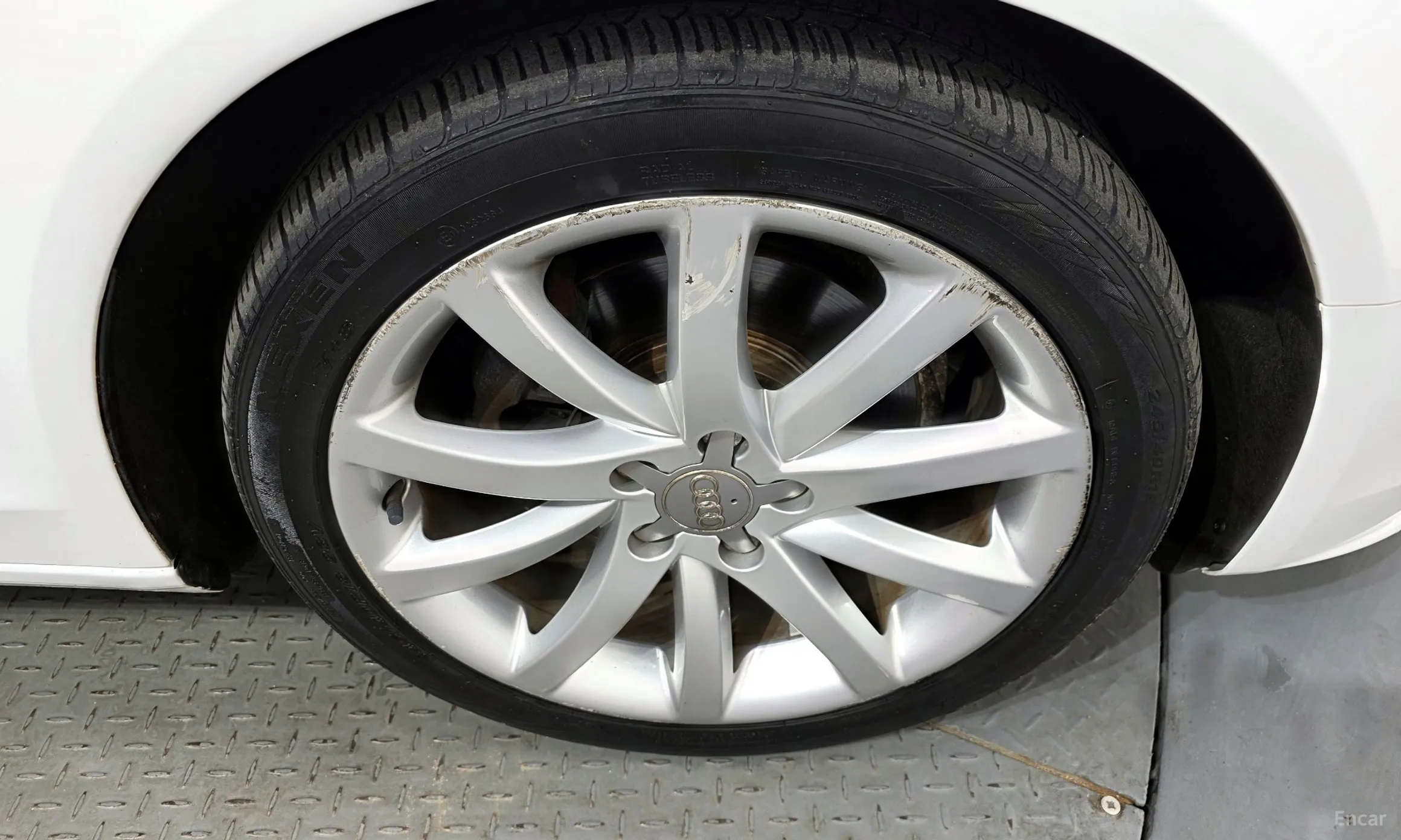 Audi New A4 превью 5