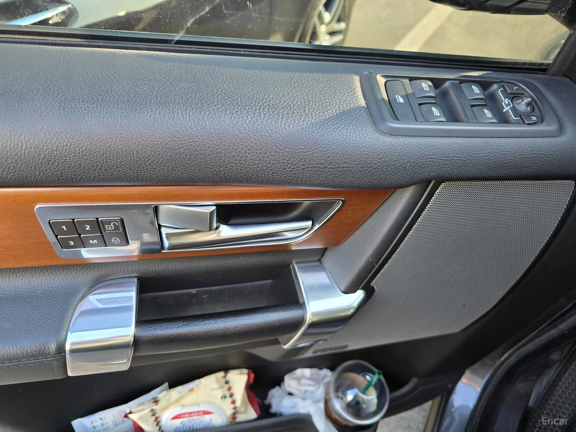 Land Rover Discovery 4 превью 3