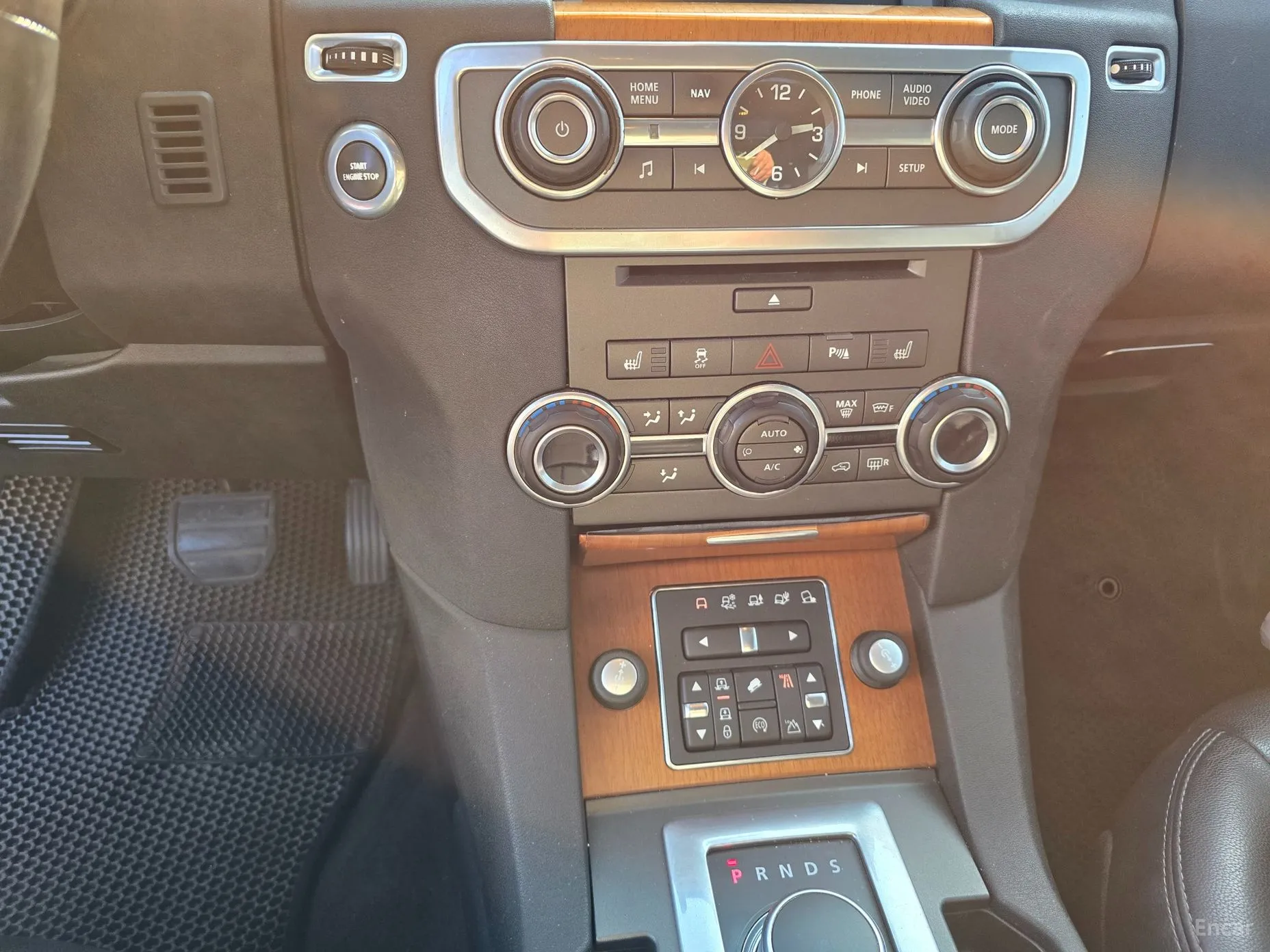 Land Rover Discovery 4 превью 8