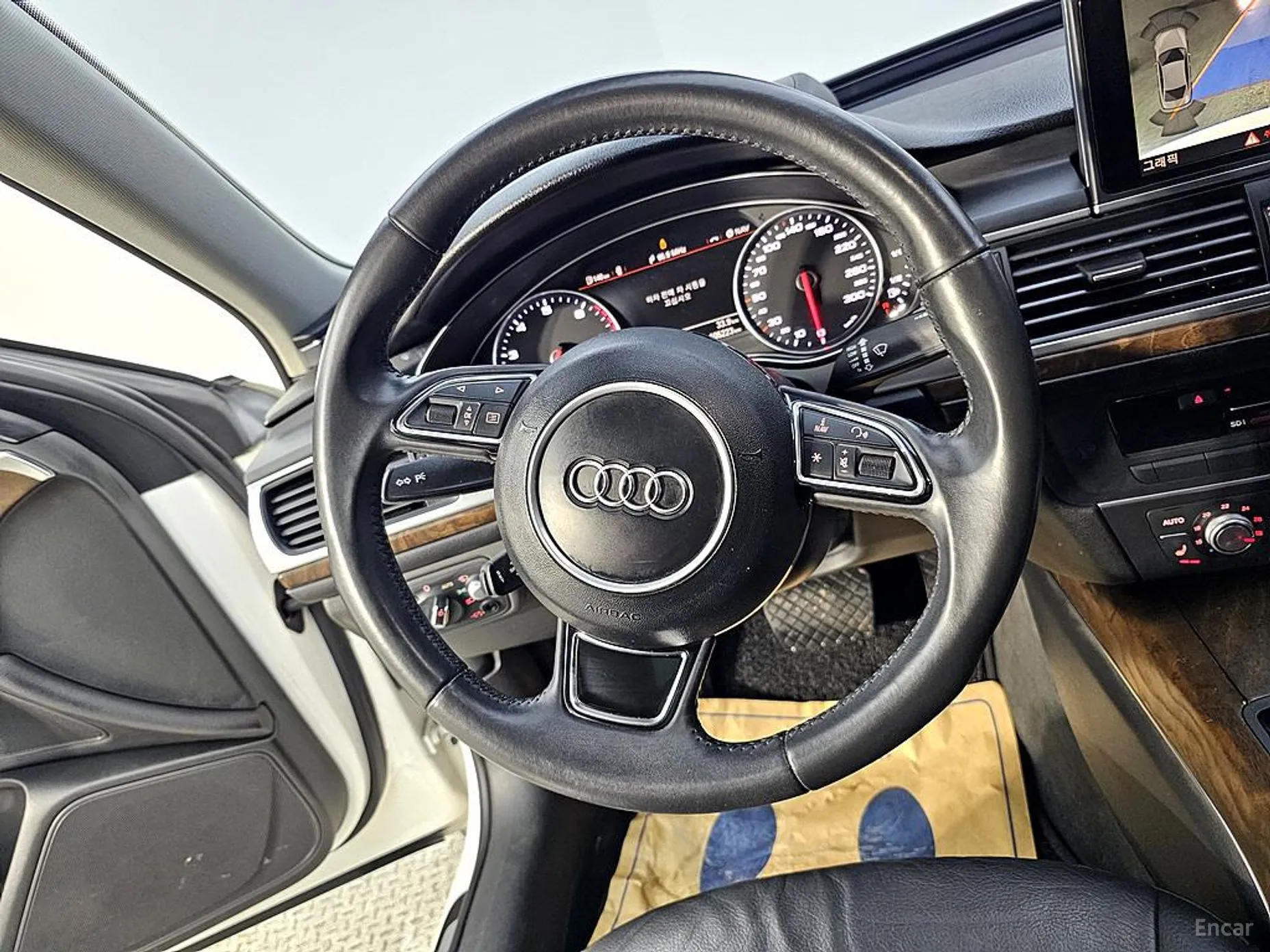 Audi New A6 превью 12
