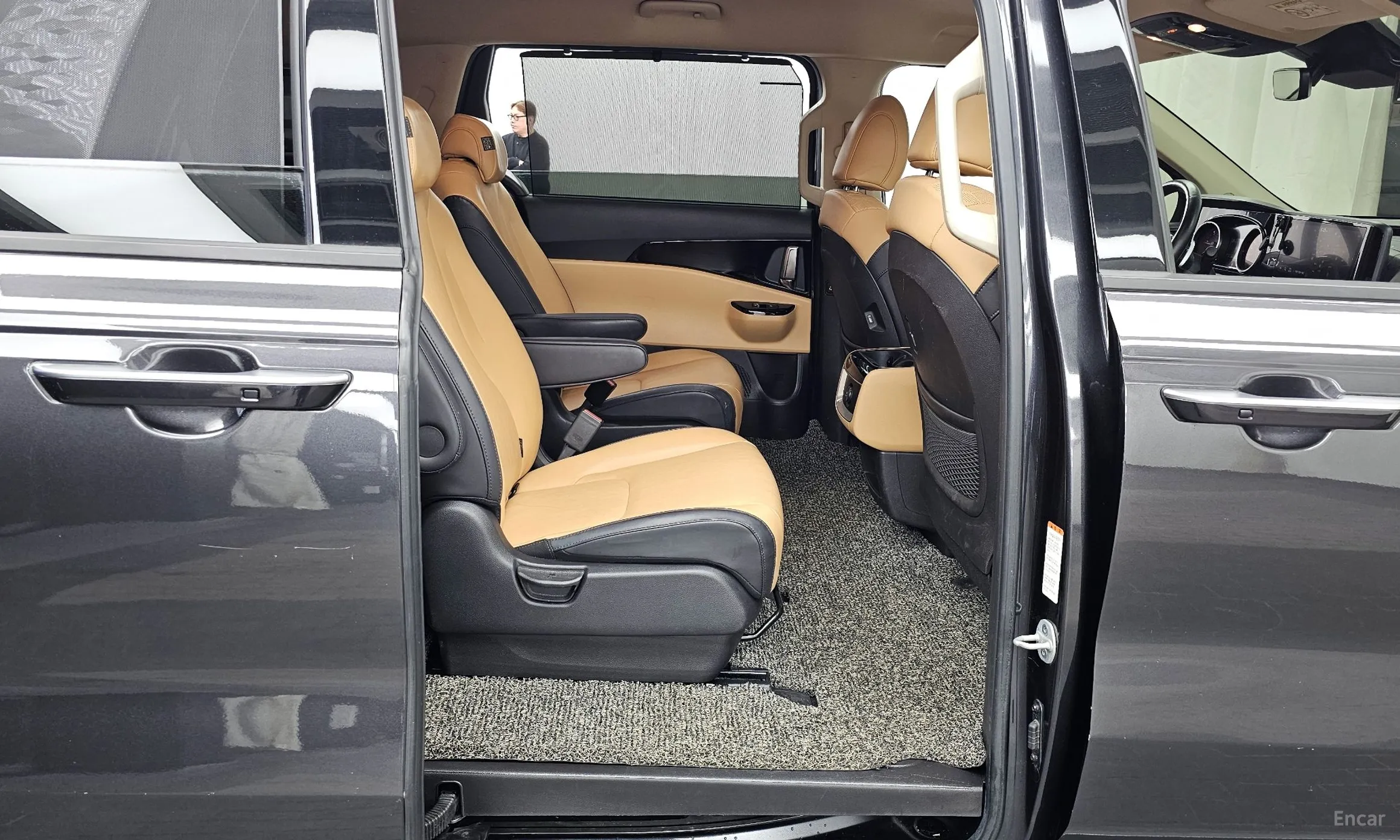 Kia Carnival Gen 4 превью 12