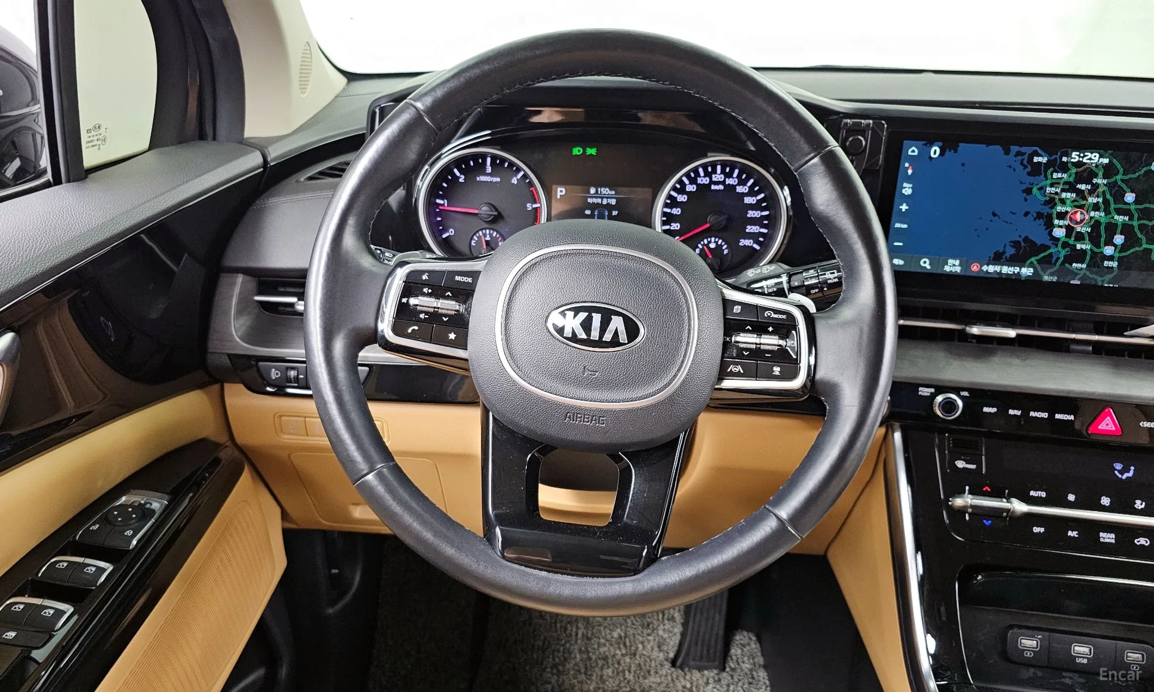Kia Carnival Gen 4 превью 13