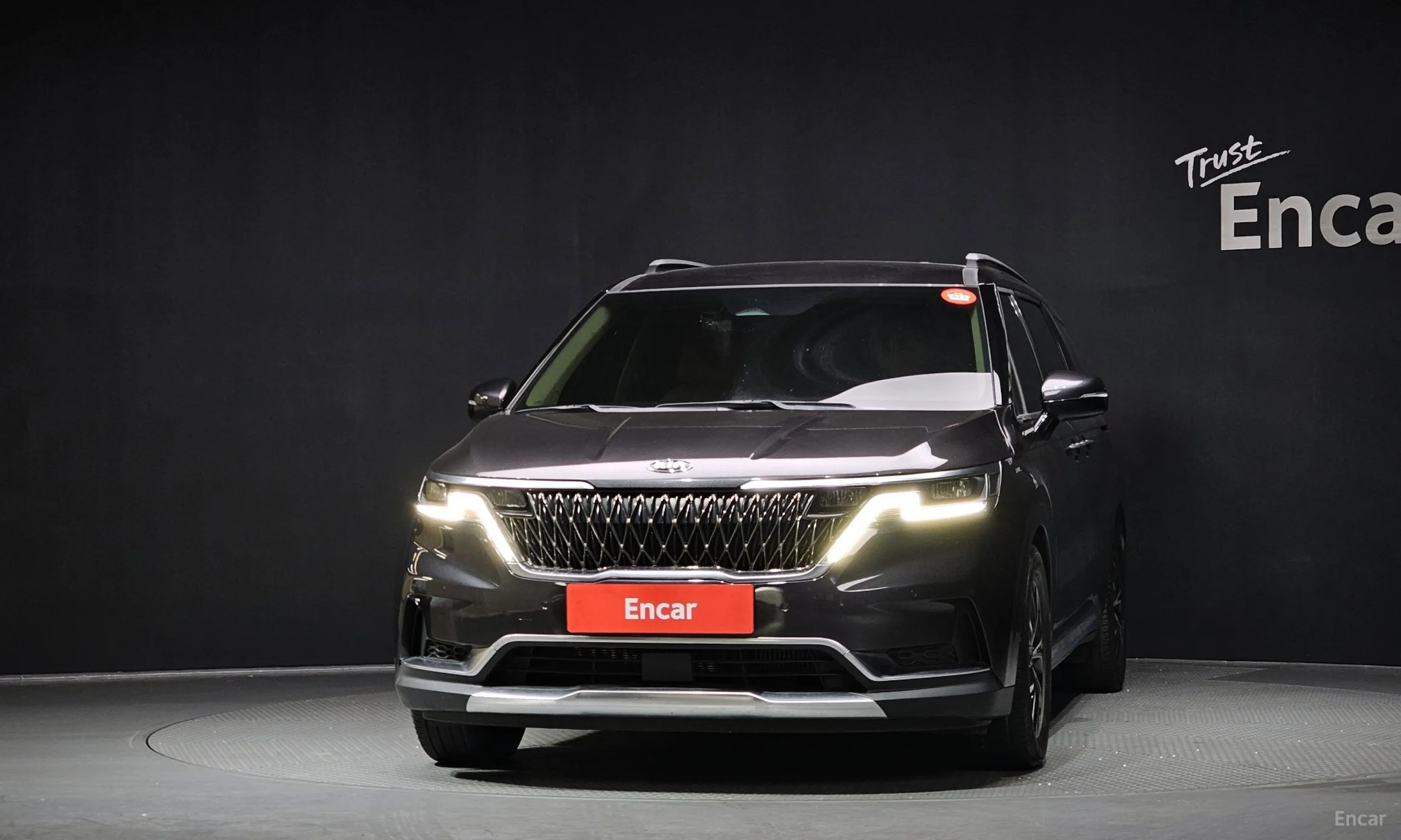 Kia Carnival Gen 4 превью 3