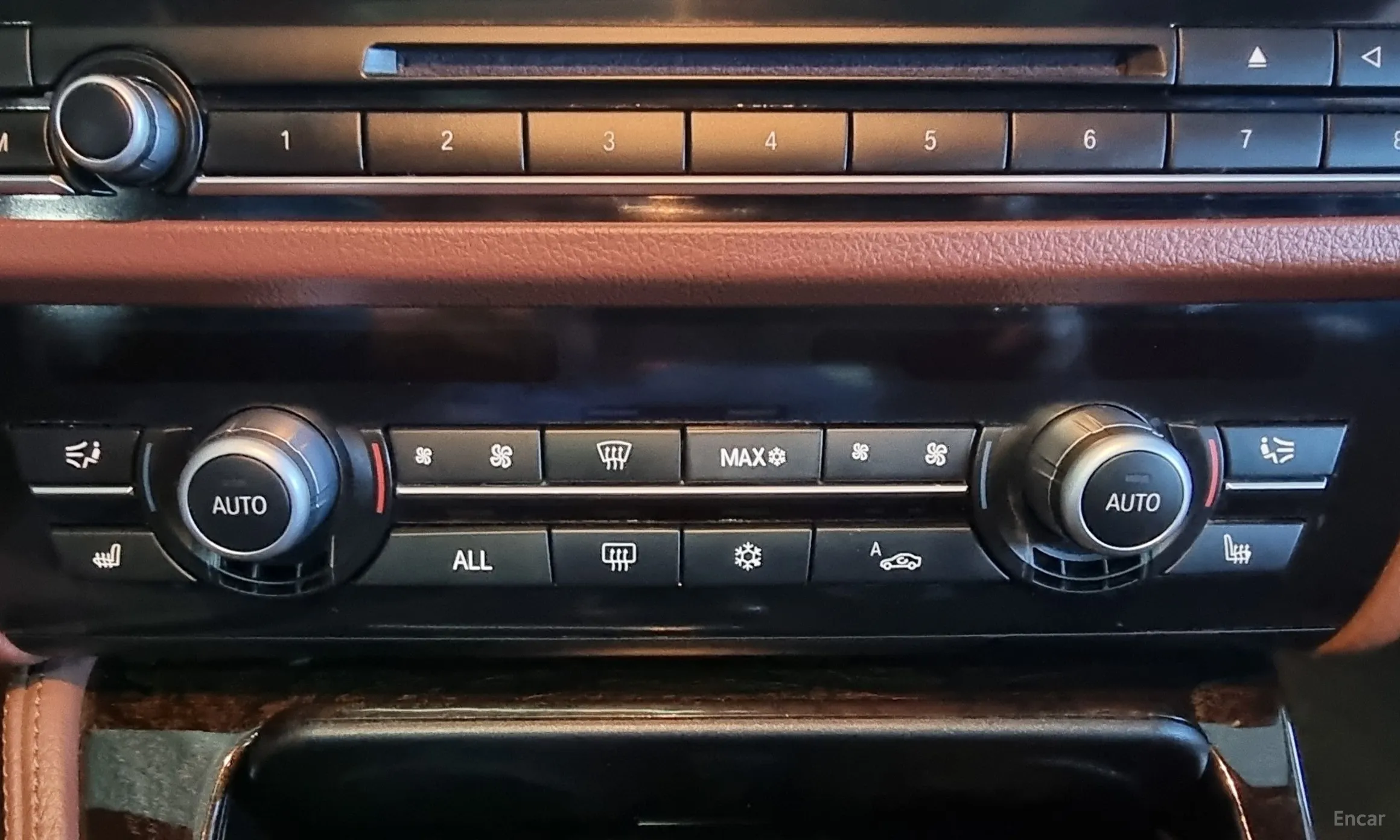 BMW 5 Series (F10) превью 11
