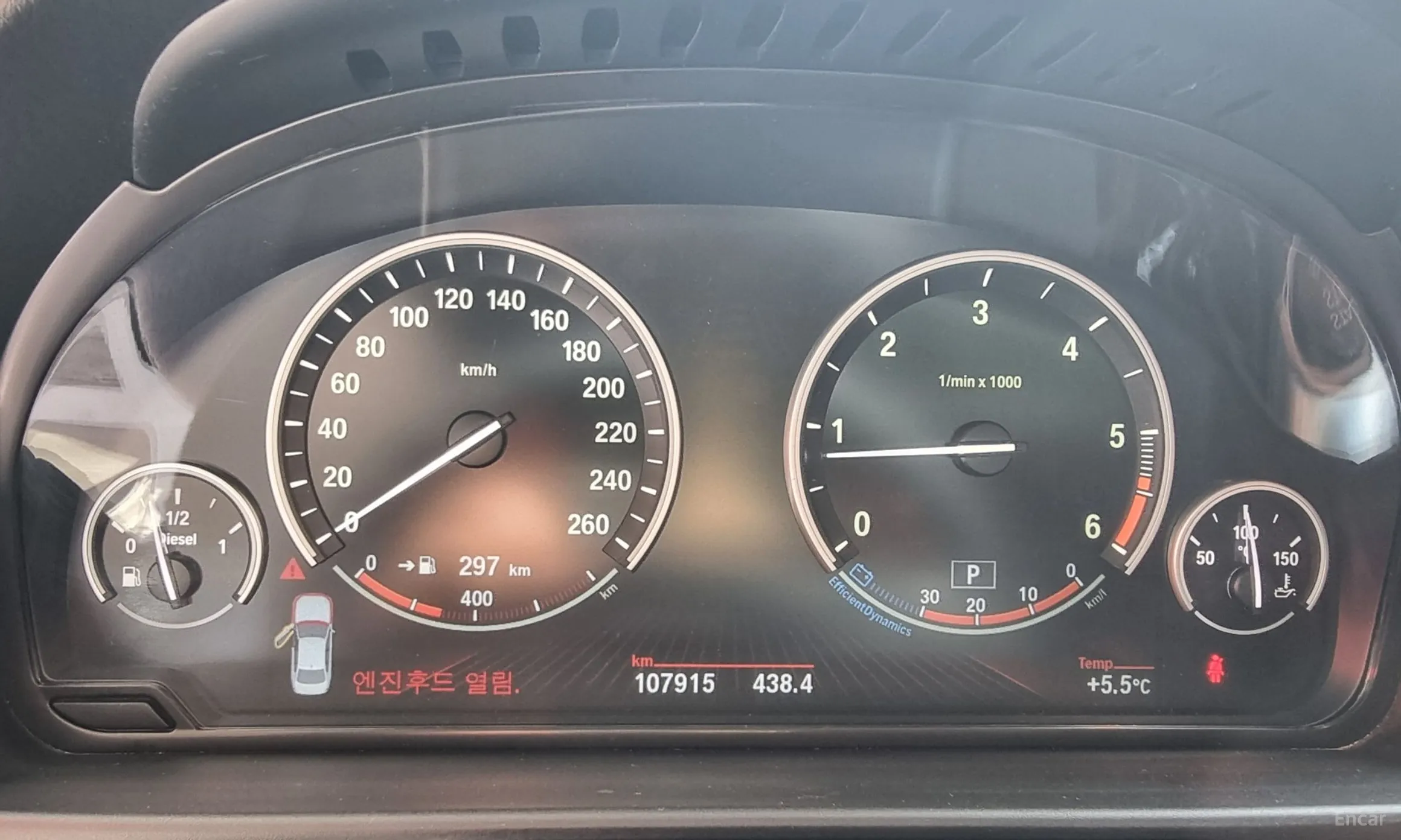 BMW 5 Series (F10) превью 9