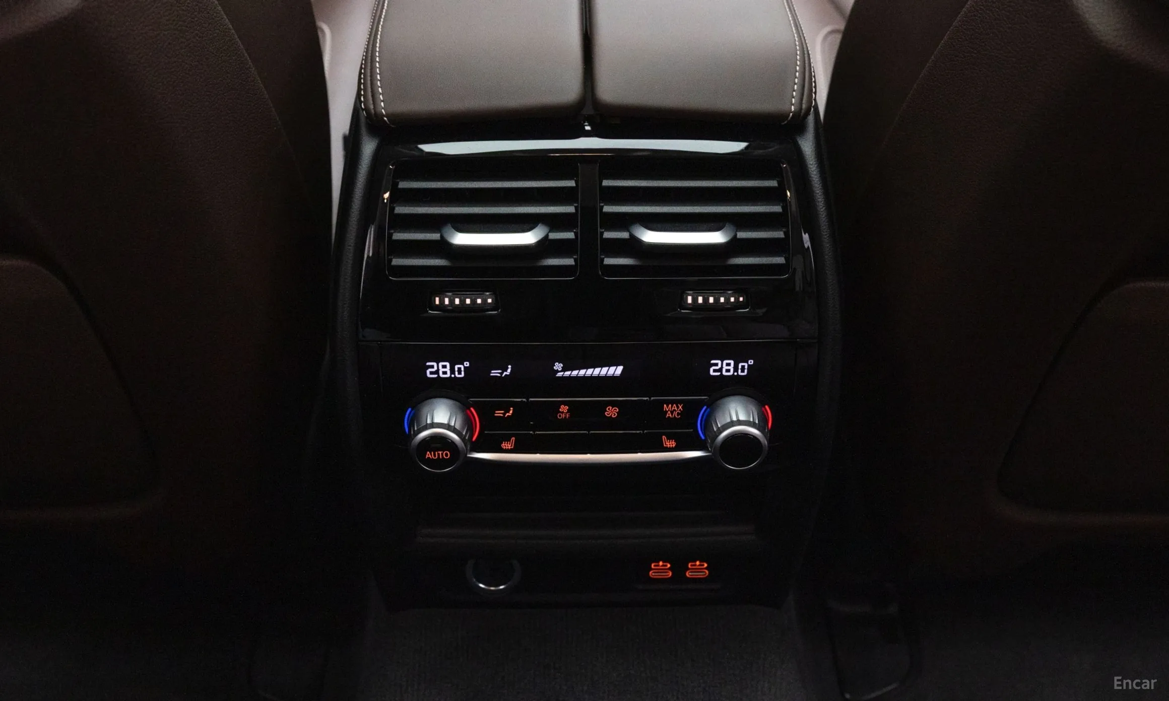BMW 5 Series (G30) превью 19