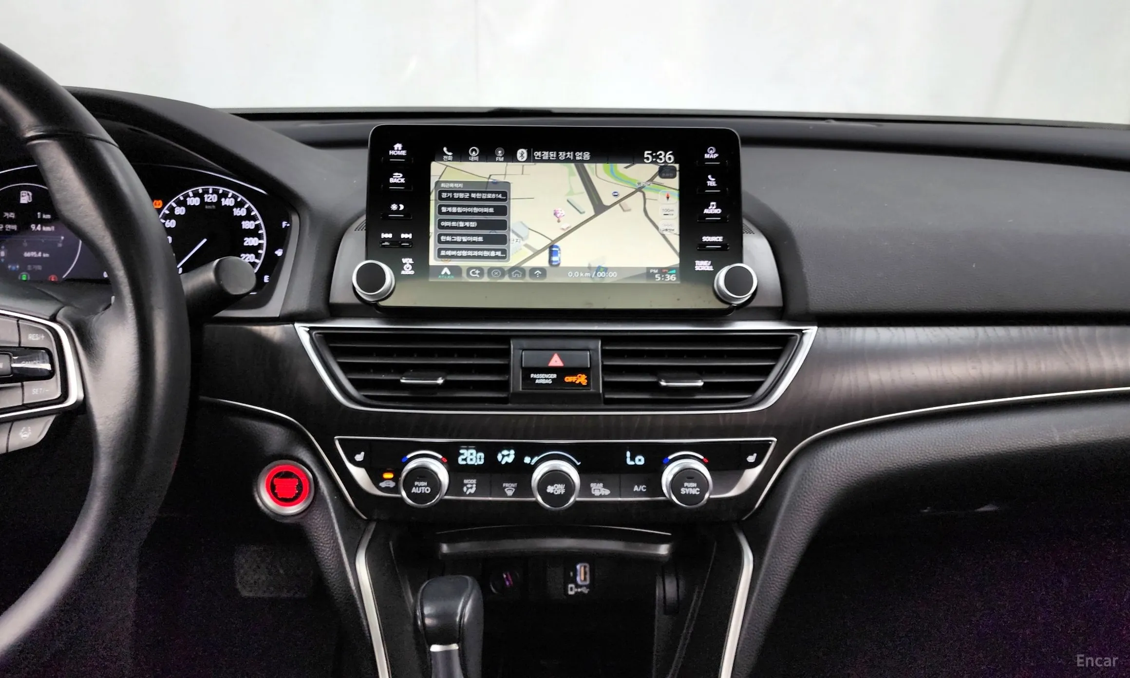 Honda Accord 10th Generation превью 14