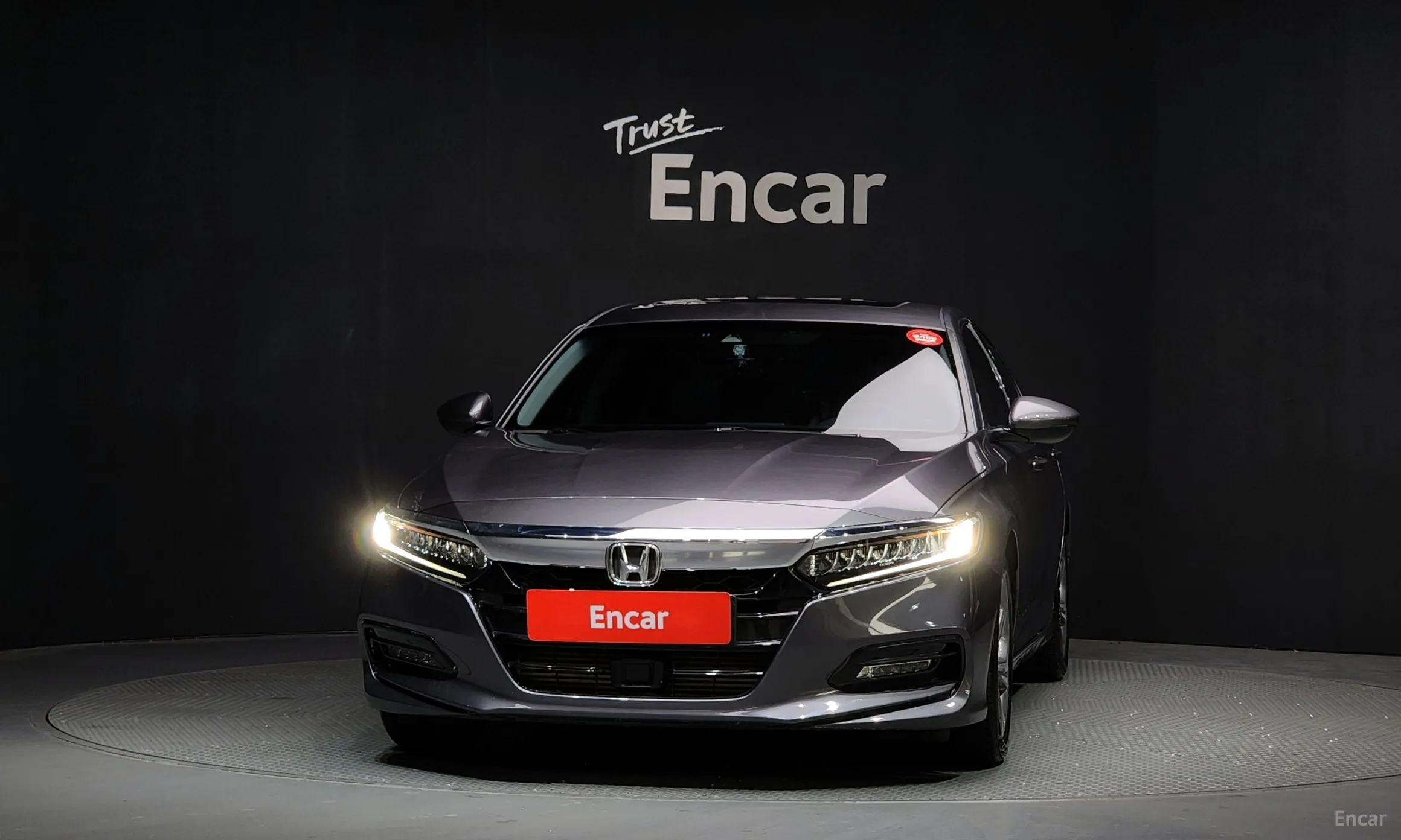Honda Accord 10th Generation превью 3